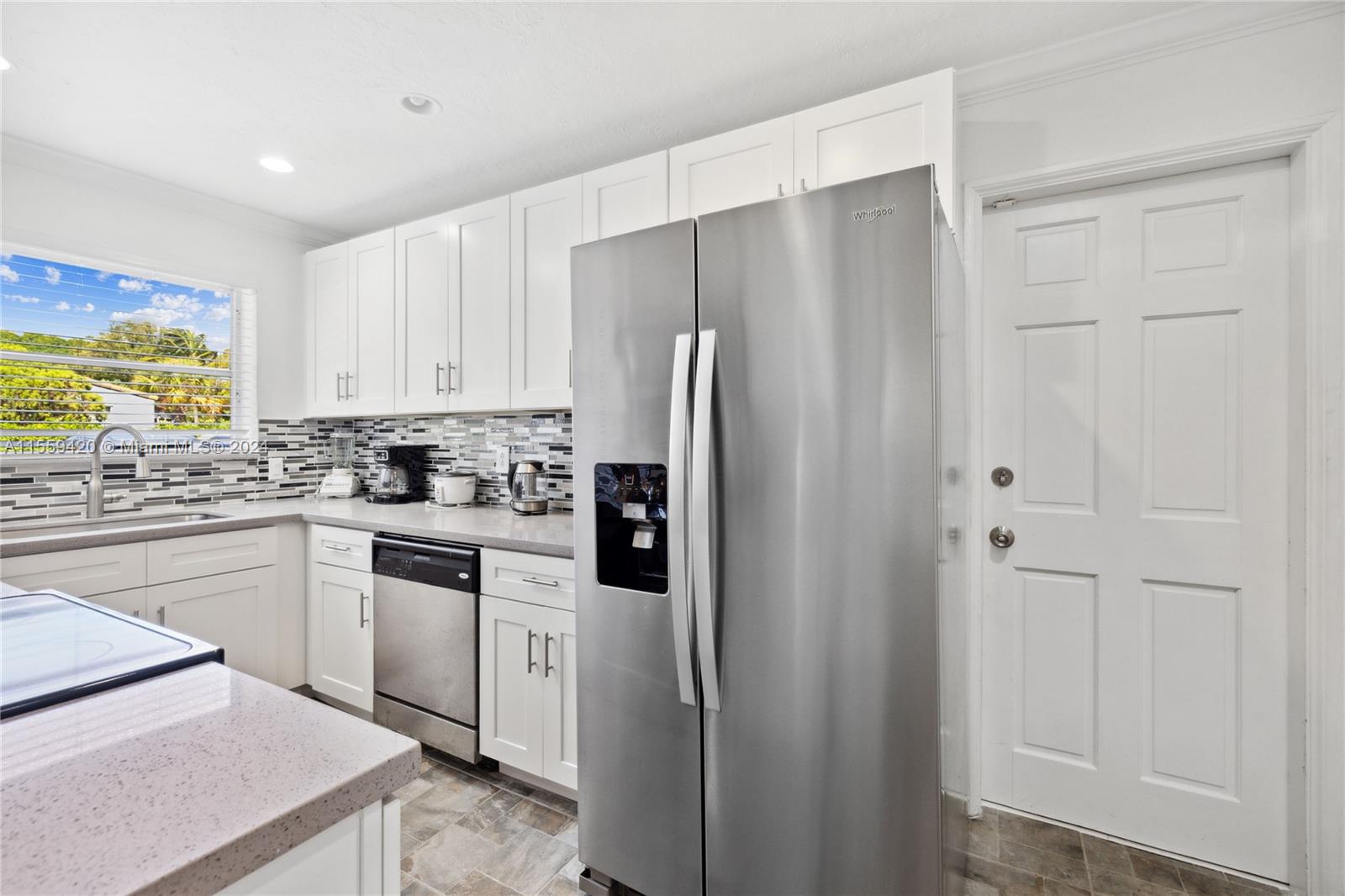 1419 N 16th Ct 0, Hollywood, Florida 33020, 2 Bedrooms Bedrooms, ,1 BathroomBathrooms,Residentiallease,For Rent,1419 N 16th Ct 0,A11559420