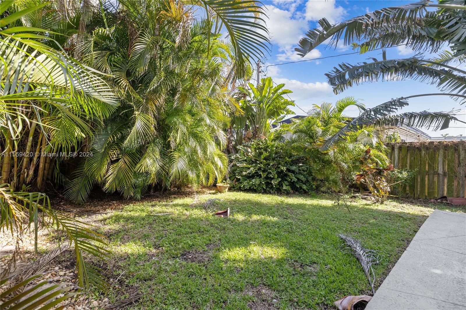 1419 N 16th Ct 0, Hollywood, Florida 33020, 2 Bedrooms Bedrooms, ,1 BathroomBathrooms,Residentiallease,For Rent,1419 N 16th Ct 0,A11559420