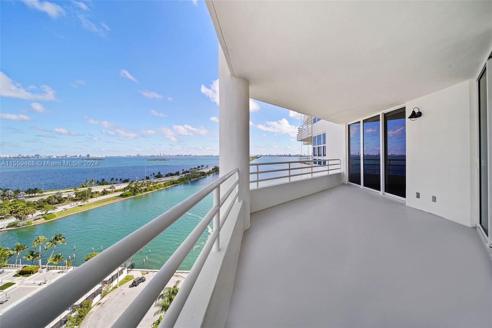 555 NE 34th St 1902, Miami, Florida 33137, 2 Bedrooms Bedrooms, ,2 BathroomsBathrooms,Residentiallease,For Rent,555 NE 34th St 1902,A11559468