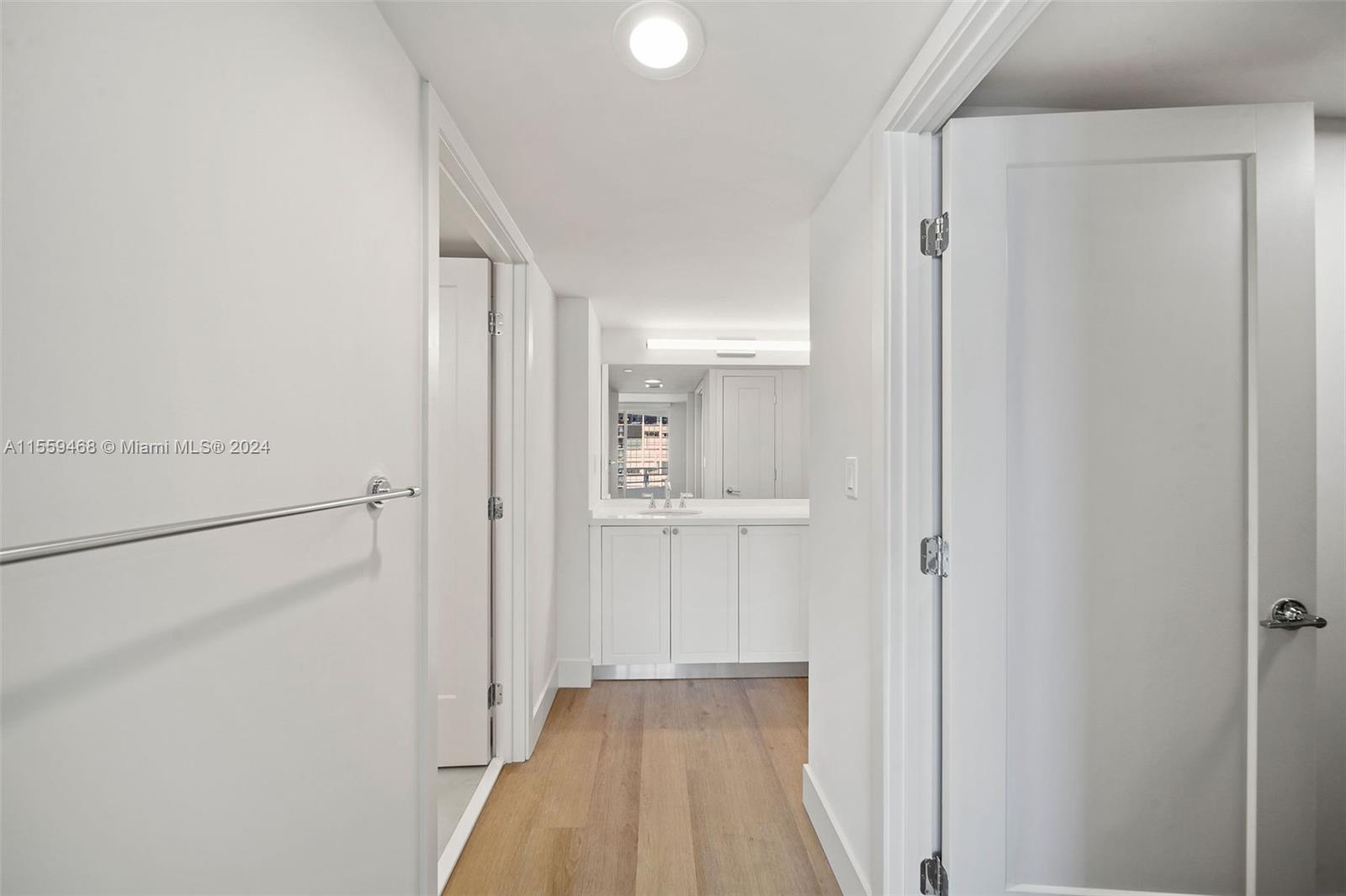 555 NE 34th St 1902, Miami, Florida 33137, 2 Bedrooms Bedrooms, ,2 BathroomsBathrooms,Residentiallease,For Rent,555 NE 34th St 1902,A11559468