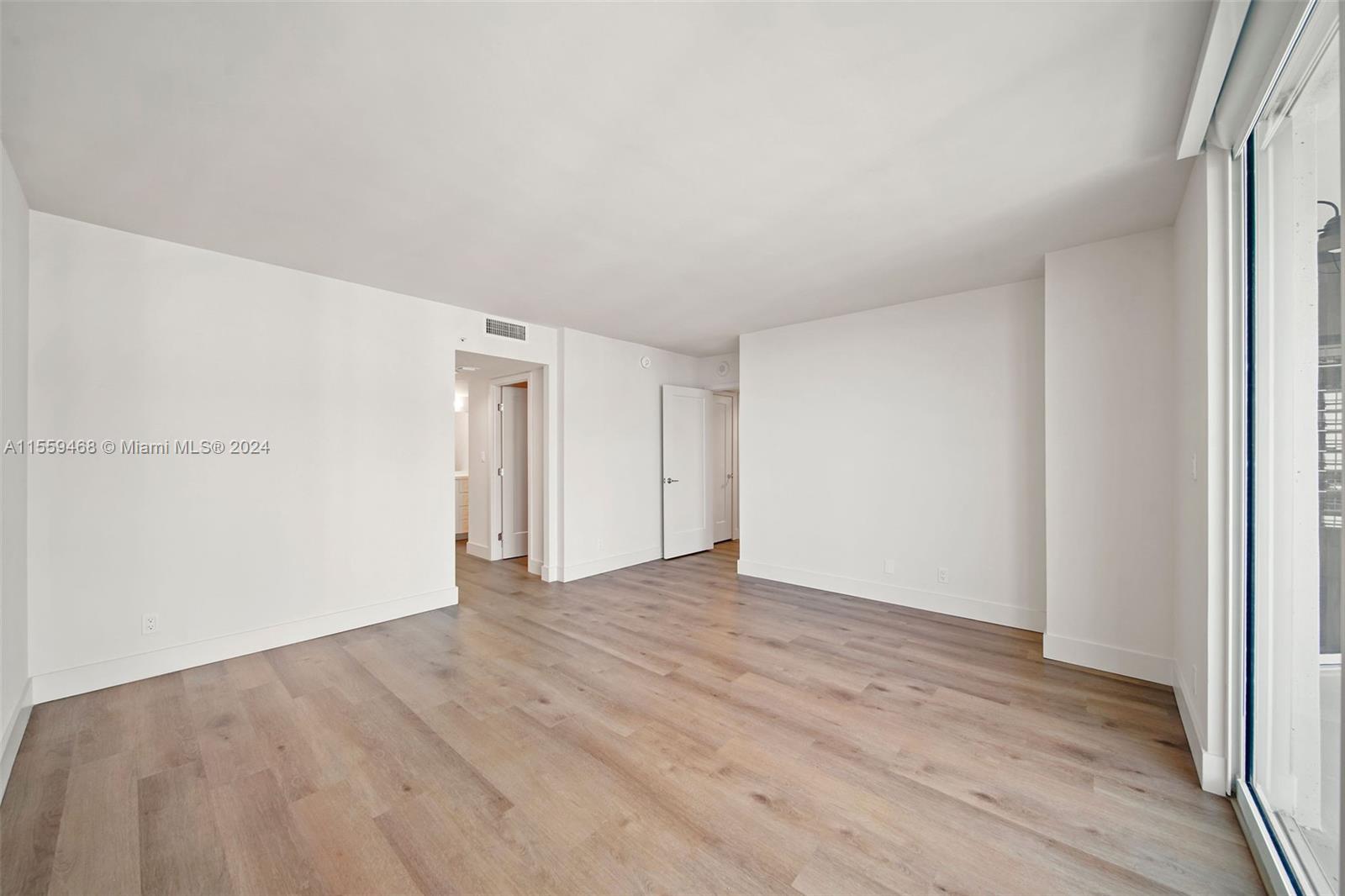 555 NE 34th St 1902, Miami, Florida 33137, 2 Bedrooms Bedrooms, ,2 BathroomsBathrooms,Residentiallease,For Rent,555 NE 34th St 1902,A11559468