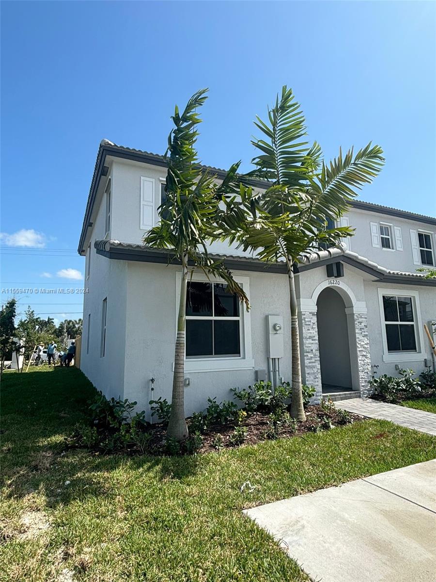16220 SW 293rd St, Homestead, Florida 33033, 3 Bedrooms Bedrooms, ,3 BathroomsBathrooms,Residentiallease,For Rent,16220 SW 293rd St,A11559470