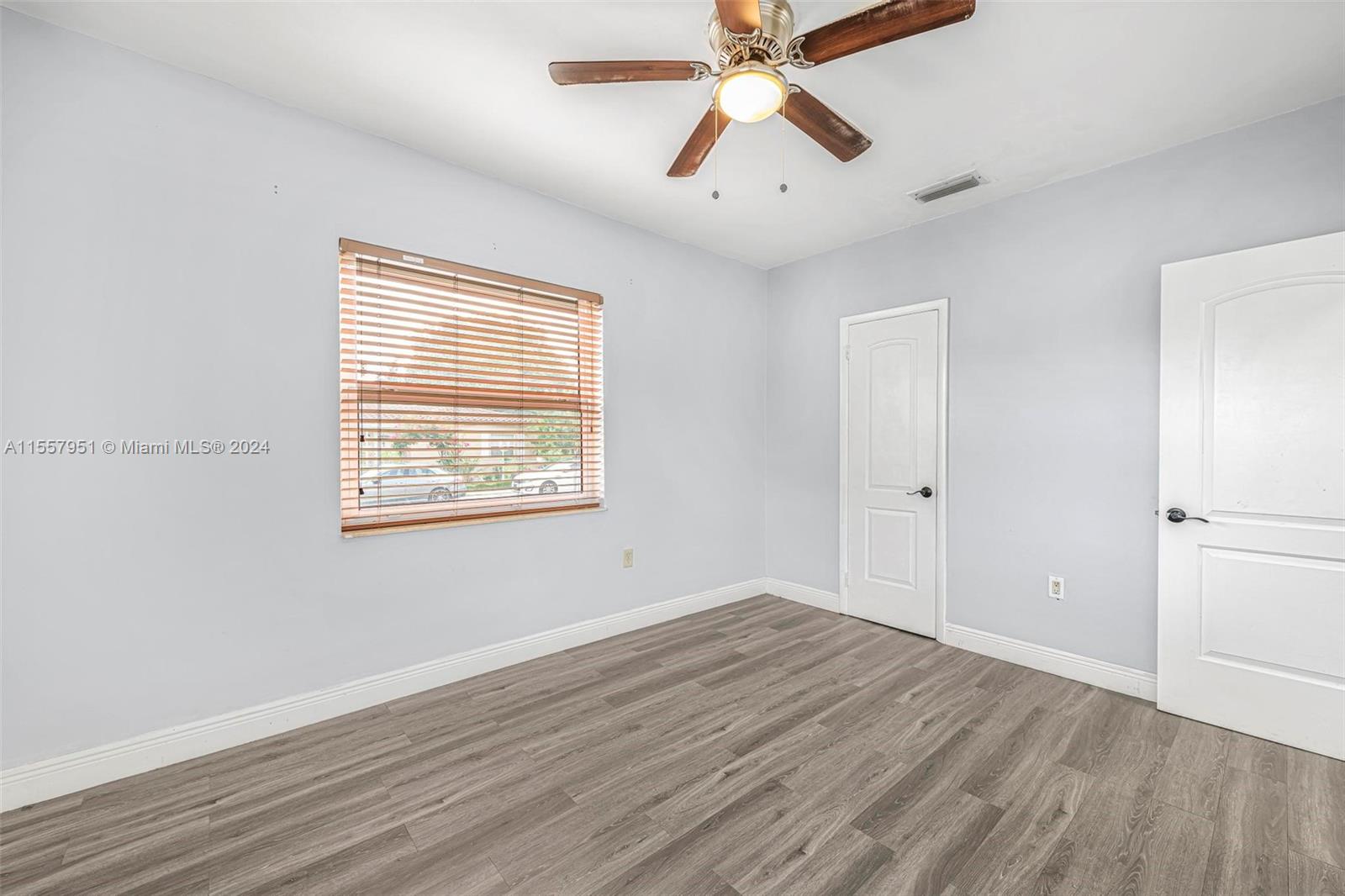 1400 SW 36th Ave 1400, Miami, Florida 33145, 2 Bedrooms Bedrooms, ,1 BathroomBathrooms,Residentiallease,For Rent,1400 SW 36th Ave 1400,A11557951