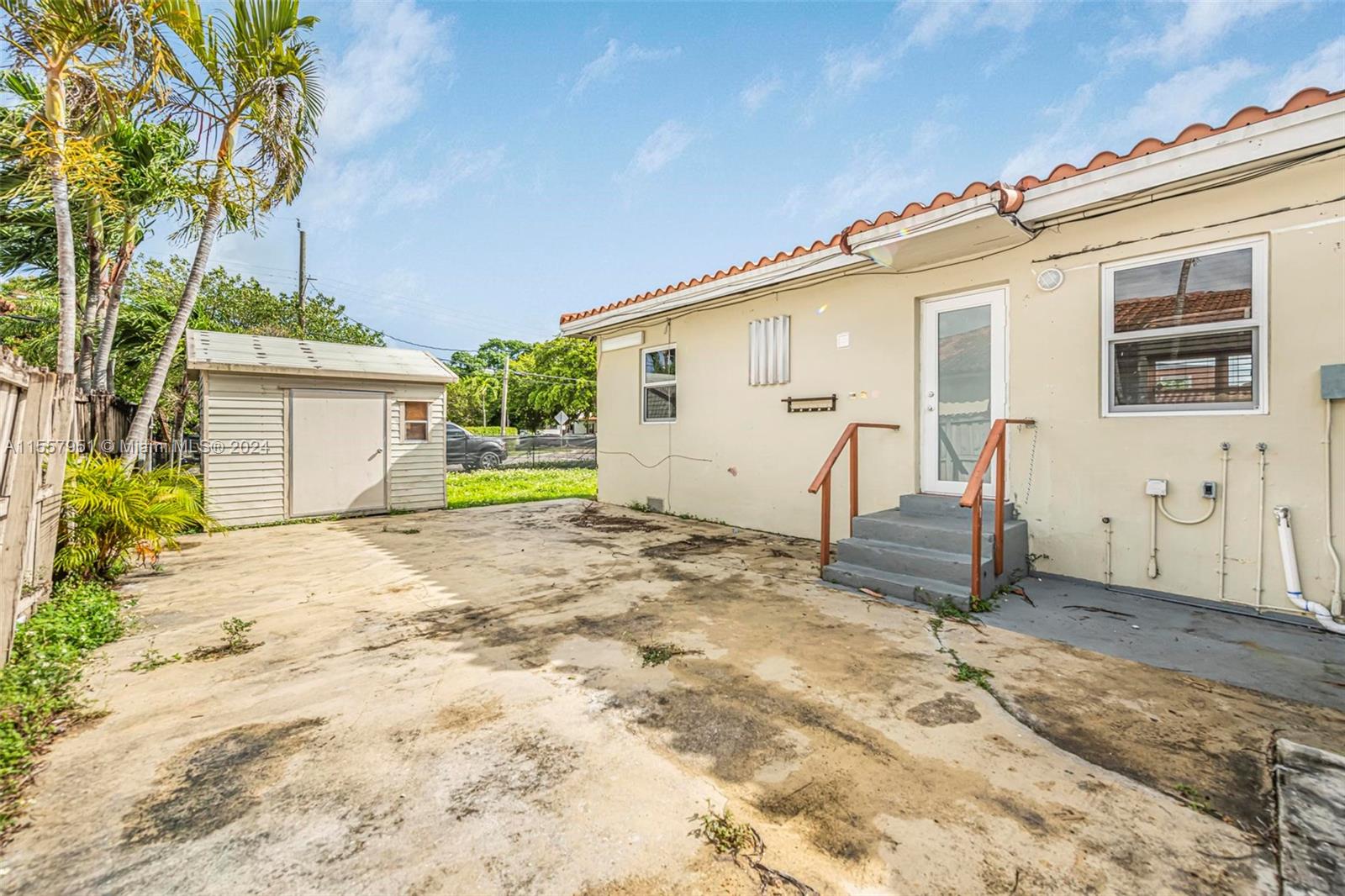 1400 SW 36th Ave 1400, Miami, Florida 33145, 2 Bedrooms Bedrooms, ,1 BathroomBathrooms,Residentiallease,For Rent,1400 SW 36th Ave 1400,A11557951
