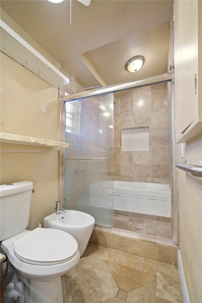 50 NE 211th St, Miami Gardens, Florida 33179, 3 Bedrooms Bedrooms, ,2 BathroomsBathrooms,Residentiallease,For Rent,50 NE 211th St,A11559480