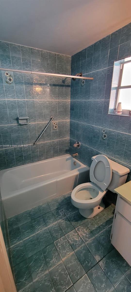 710 NW 19th Ct, Miami, Florida 33125, 4 Bedrooms Bedrooms, ,2 BathroomsBathrooms,Residential,For Sale,710 NW 19th Ct,A11559486