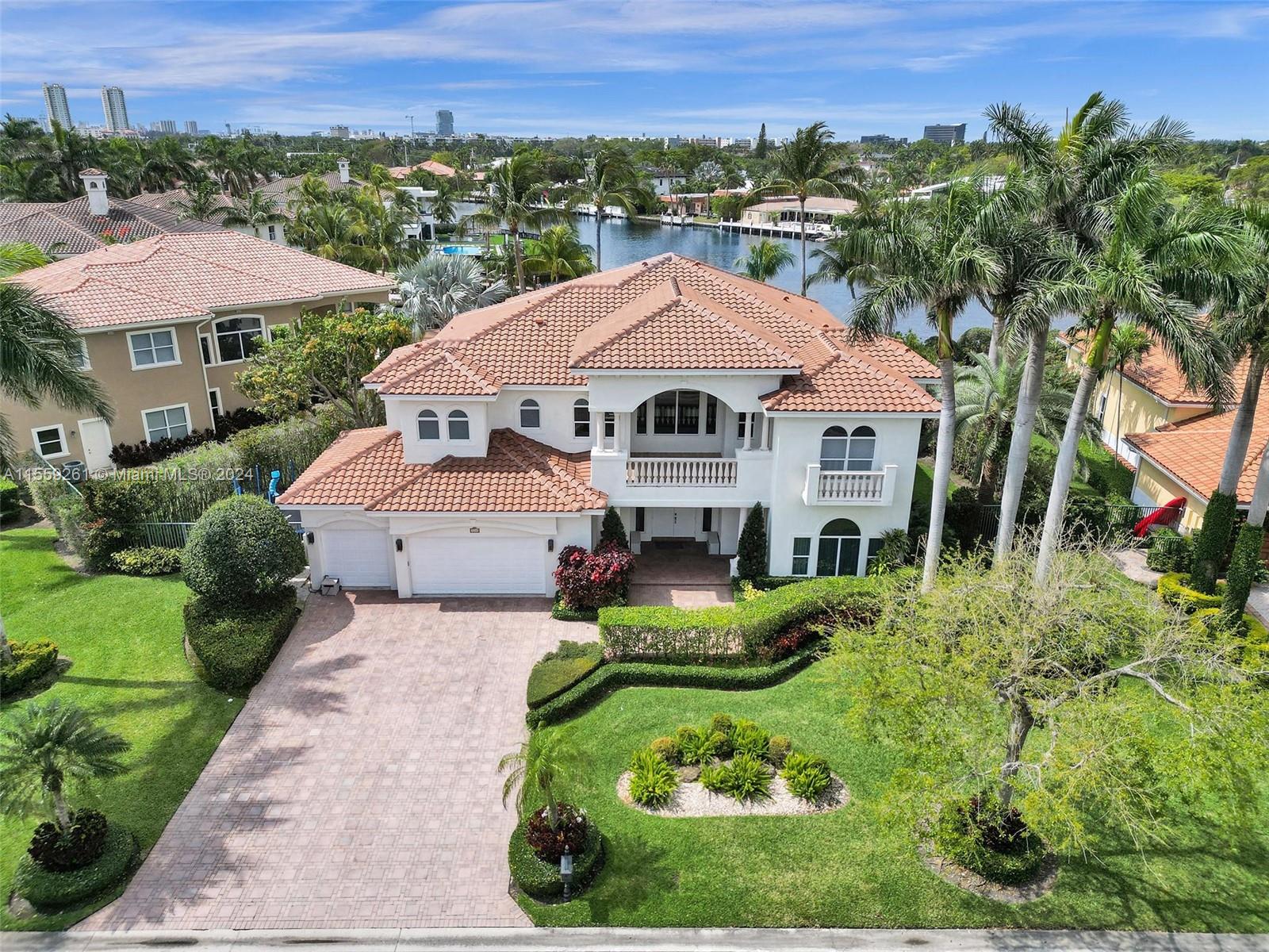 1160 Harbor Ct, Hollywood, Florida 33019, 6 Bedrooms Bedrooms, ,5 BathroomsBathrooms,Residentiallease,For Rent,1160 Harbor Ct,A11559261