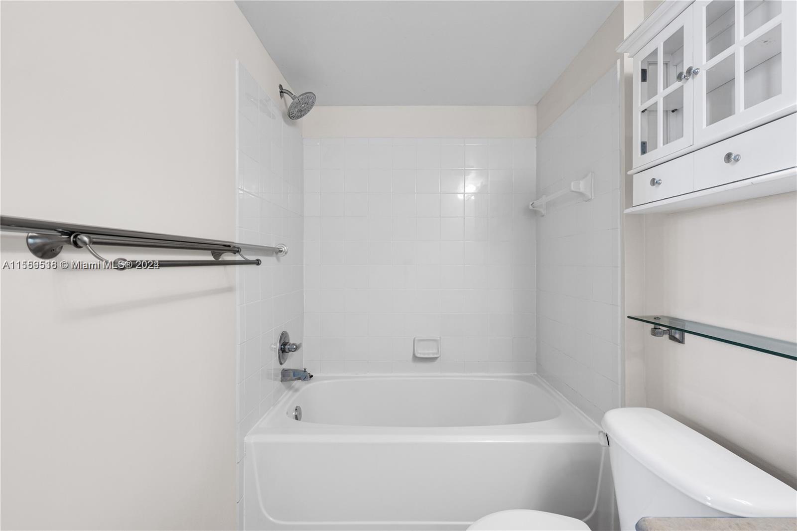 1919 Van Buren St 511A, Hollywood, Florida 33020, 2 Bedrooms Bedrooms, ,2 BathroomsBathrooms,Residentiallease,For Rent,1919 Van Buren St 511A,A11559518