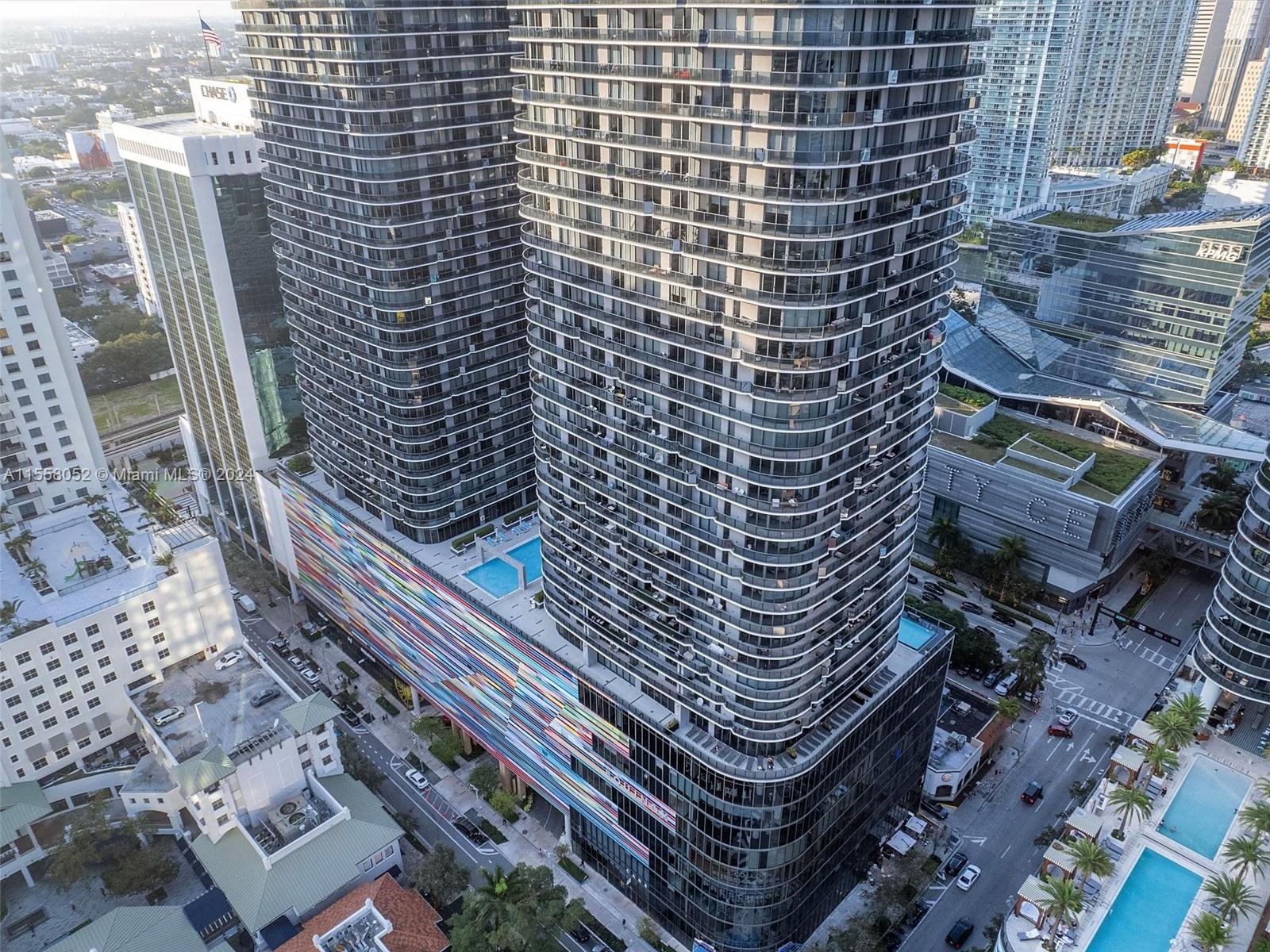 Do not miss this beautiful home! THE BEST 2BD+Den/2.5Bath corner unit in Brickell. Located in Brickell Heights East, floor to ceiling windows with stunning SE-bay views & Brickell skyline, spacious wraparound balcony (over 300 square feet), spacious split floor plan, porcelain flooring throughout, upgraded appliances, window treatments & open gourmet kitchen WITH KITCHEN ISLAND. Building offers 5 star resort-like amenities including a gorgeous rooftop pool along with a second, 9th-floor pool, great gym and spa, steam and sauna rooms, theater & playroom, lounge area, 24-hour FRONT DESK AND VALET SERVICE. Super-location: one block away from Brickell City Center and steps away from shopping, dining, and the best entertainment Brickell has to offer.