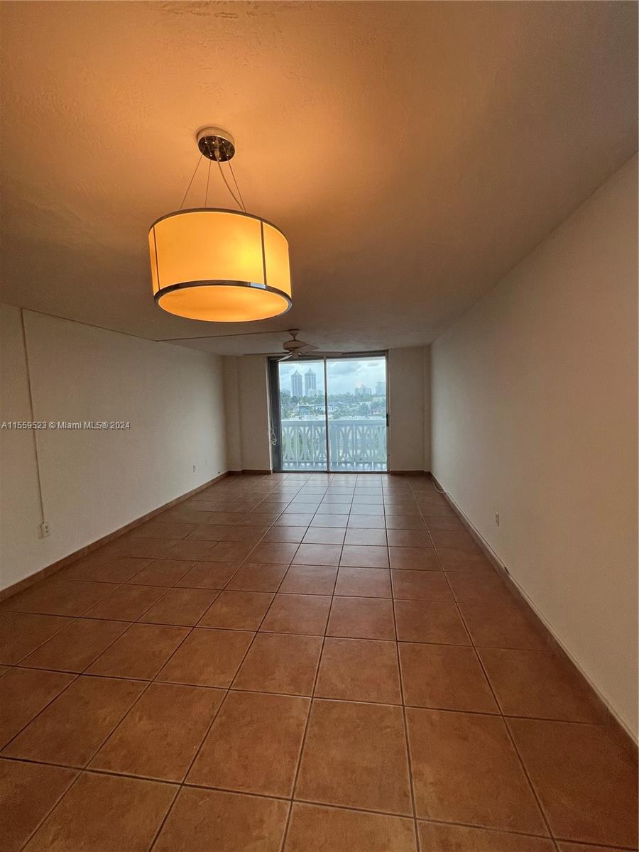 4142 N Jefferson Ave 5A, Miami Beach, Florida 33140, 1 Bedroom Bedrooms, ,1 BathroomBathrooms,Residentiallease,For Rent,4142 N Jefferson Ave 5A,A11559523