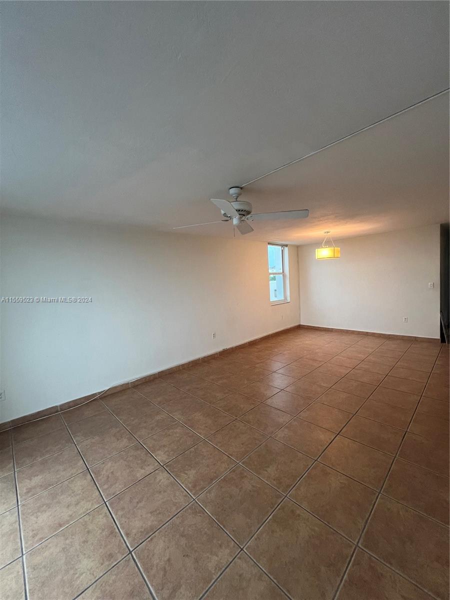 4142 N Jefferson Ave 5A, Miami Beach, Florida 33140, 1 Bedroom Bedrooms, ,1 BathroomBathrooms,Residentiallease,For Rent,4142 N Jefferson Ave 5A,A11559523
