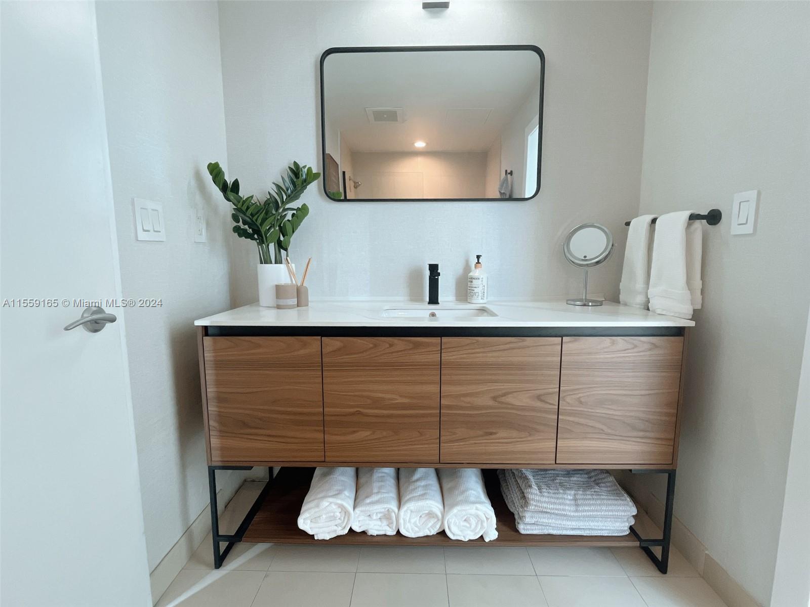 3029 NE 188th St 822, Aventura, Florida 33180, 3 Bedrooms Bedrooms, ,2 BathroomsBathrooms,Residentiallease,For Rent,3029 NE 188th St 822,A11559165