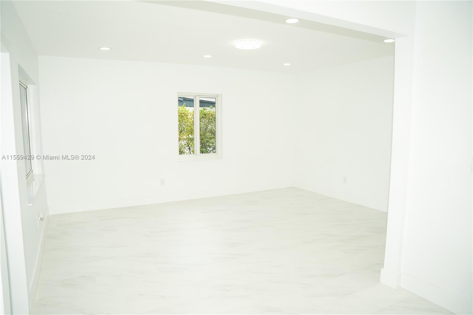 1640 NE 172nd St, North Miami Beach, Florida 33162, 3 Bedrooms Bedrooms, ,2 BathroomsBathrooms,Residential,For Sale,1640 NE 172nd St,A11559429