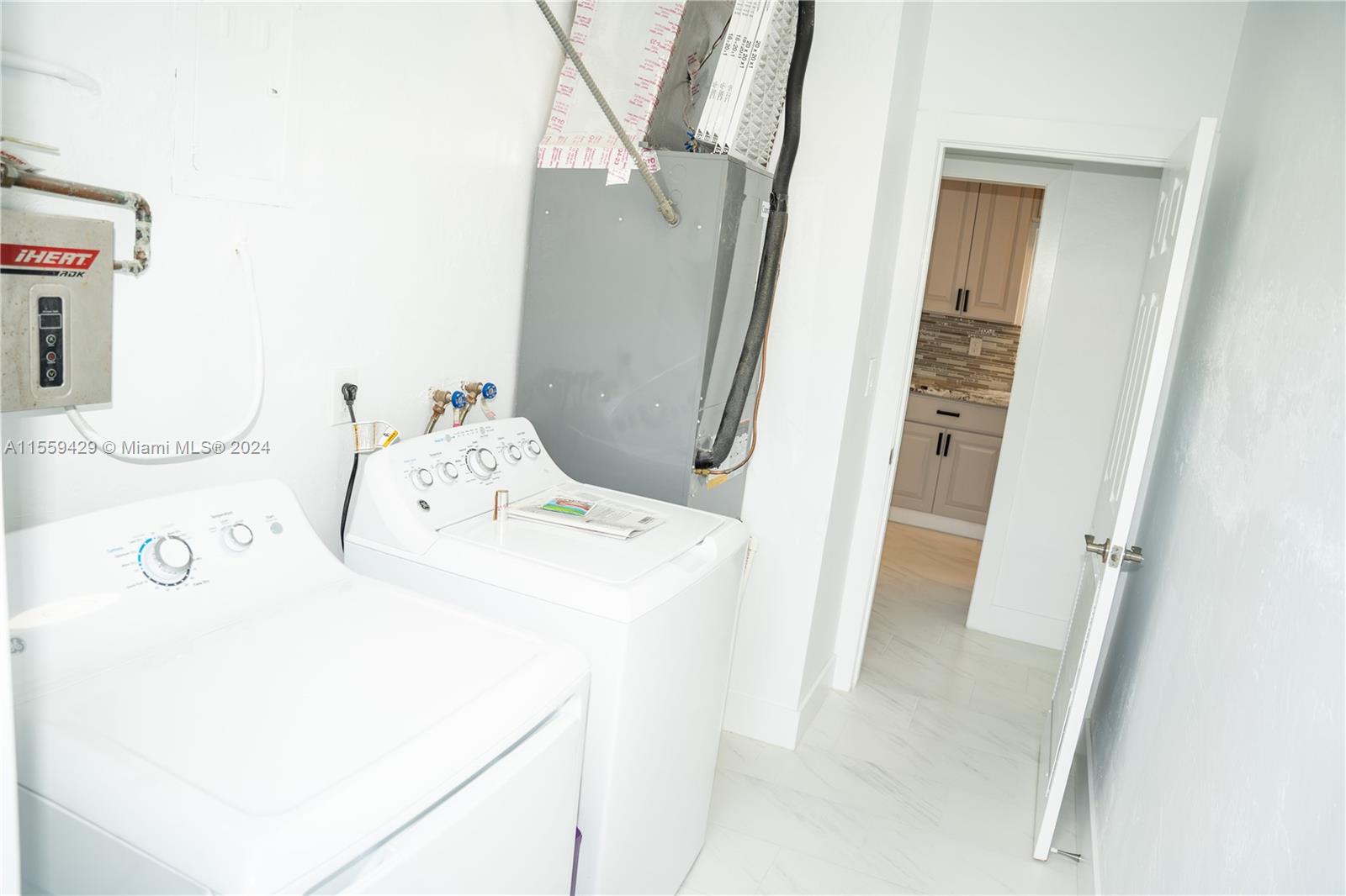 1640 NE 172nd St, North Miami Beach, Florida 33162, 3 Bedrooms Bedrooms, ,2 BathroomsBathrooms,Residential,For Sale,1640 NE 172nd St,A11559429