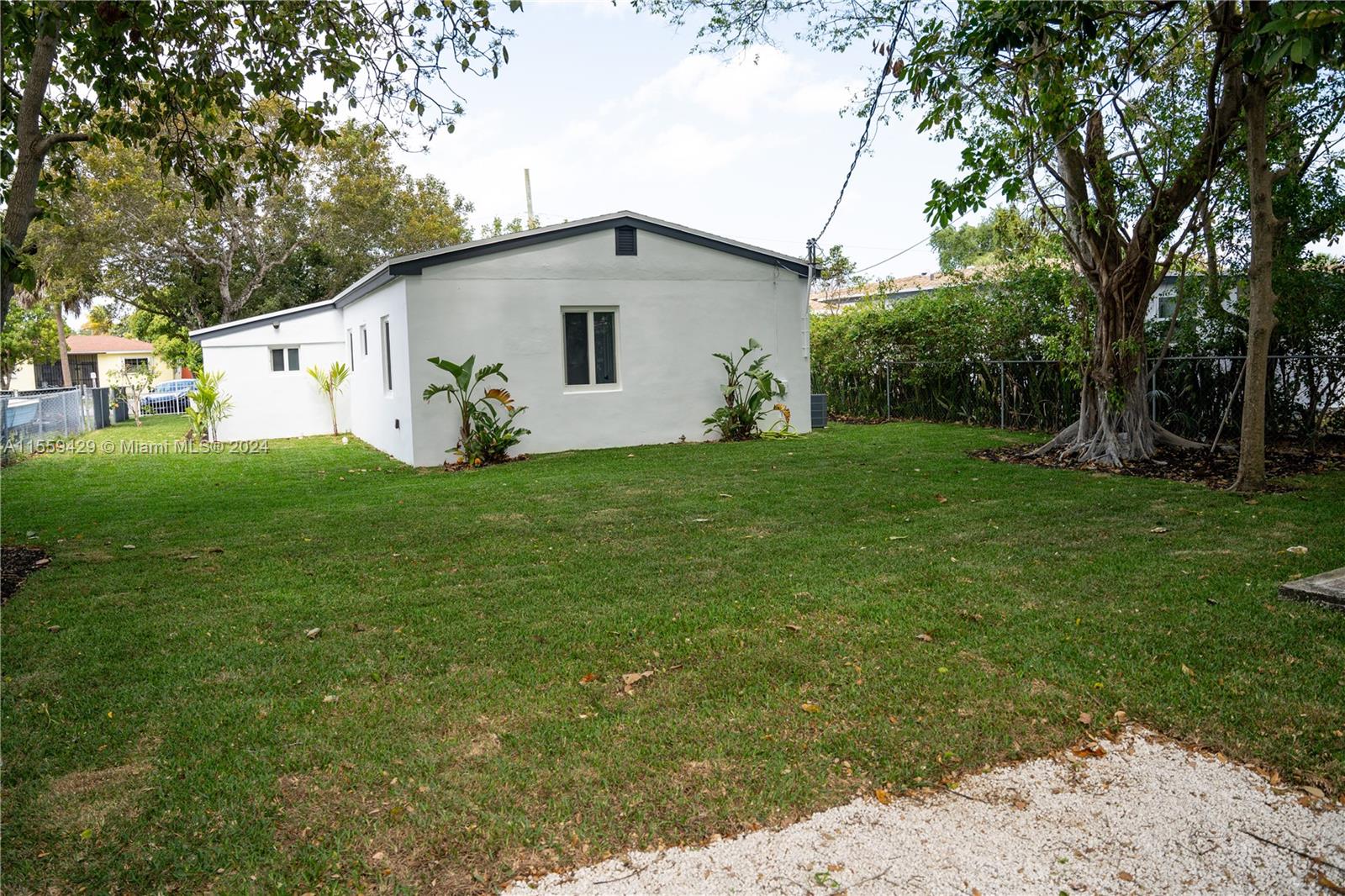 1640 NE 172nd St, North Miami Beach, Florida 33162, 3 Bedrooms Bedrooms, ,2 BathroomsBathrooms,Residential,For Sale,1640 NE 172nd St,A11559429