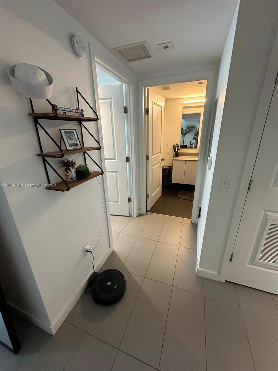 1600 NE 1st Ave 1917, Miami, Florida 33132, 1 Bedroom Bedrooms, ,1 BathroomBathrooms,Residentiallease,For Rent,1600 NE 1st Ave 1917,A11559536