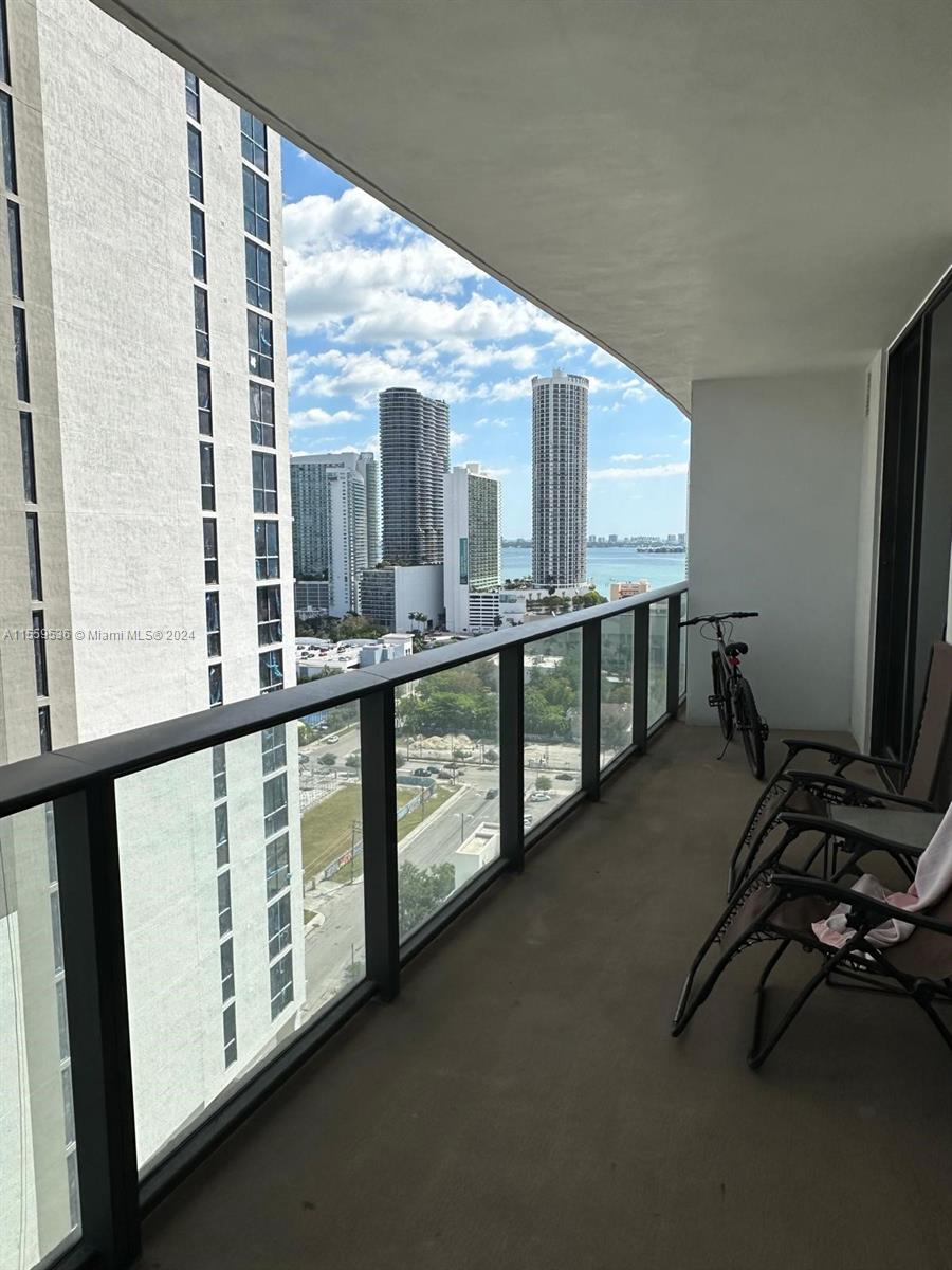1600 NE 1st Ave 1917, Miami, Florida 33132, 1 Bedroom Bedrooms, ,1 BathroomBathrooms,Residentiallease,For Rent,1600 NE 1st Ave 1917,A11559536
