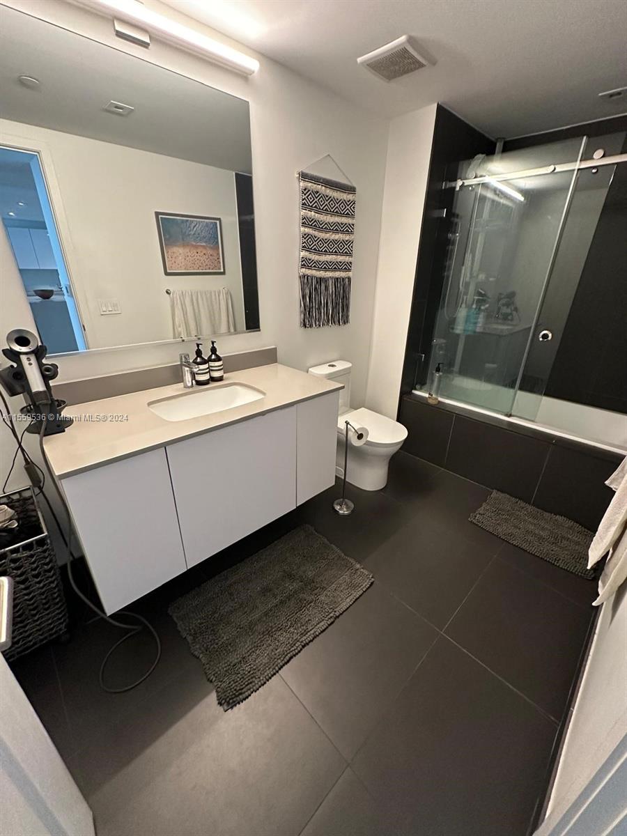 1600 NE 1st Ave 1917, Miami, Florida 33132, 1 Bedroom Bedrooms, ,1 BathroomBathrooms,Residentiallease,For Rent,1600 NE 1st Ave 1917,A11559536