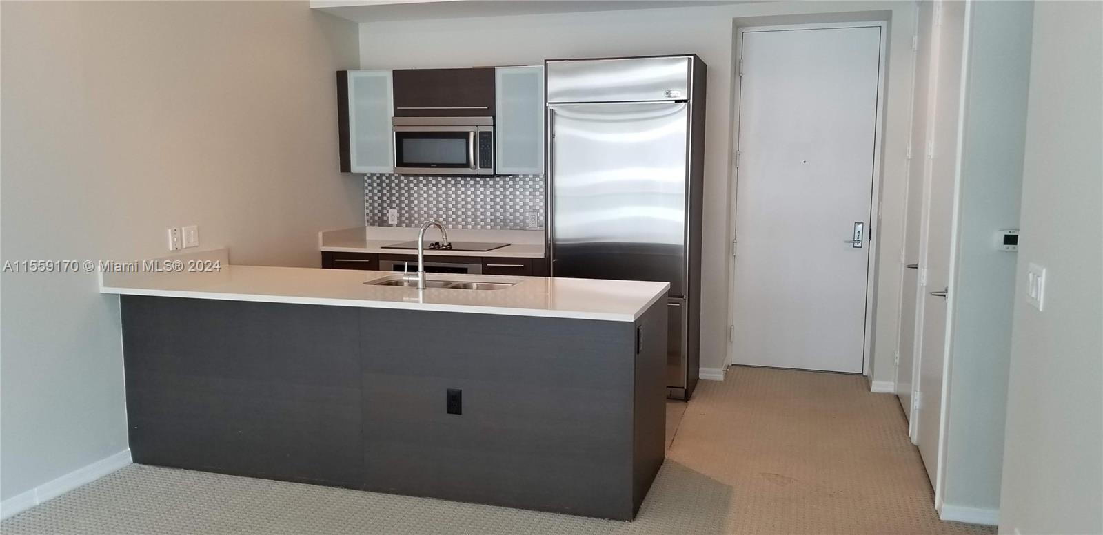 Miami, Florida 33131, 1 Bedroom Bedrooms, ,1 BathroomBathrooms,Residentiallease,For Rent,A11559170