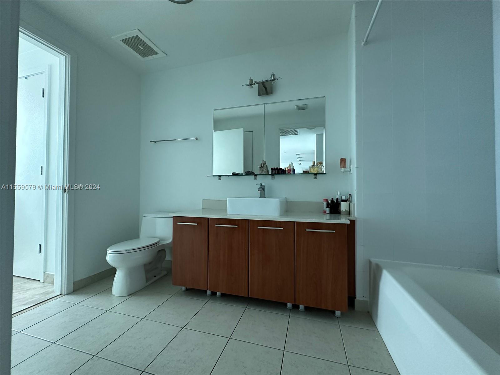 3301 NE 1st Ave H1510, Miami, Florida 33137, 2 Bedrooms Bedrooms, ,2 BathroomsBathrooms,Residentiallease,For Rent,3301 NE 1st Ave H1510,A11559579