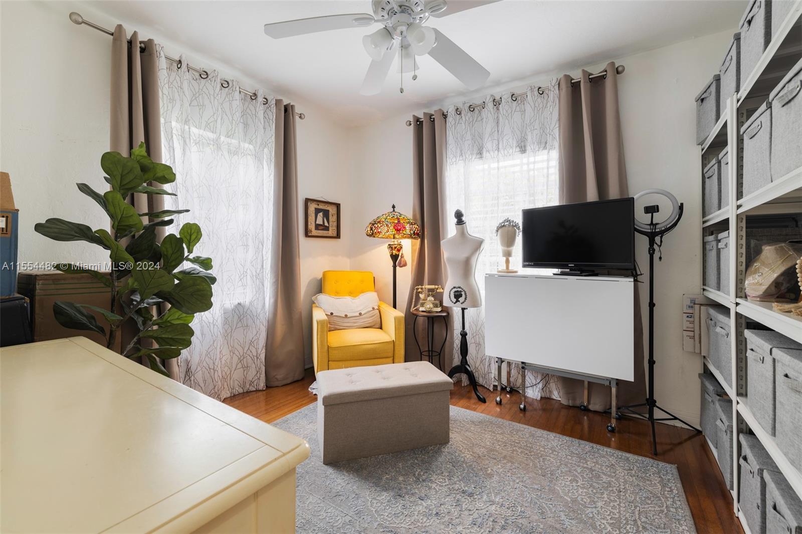 841 Alberca St, Coral Gables, Florida 33134, 2 Bedrooms Bedrooms, ,1 BathroomBathrooms,Residential,For Sale,841 Alberca St,A11554482