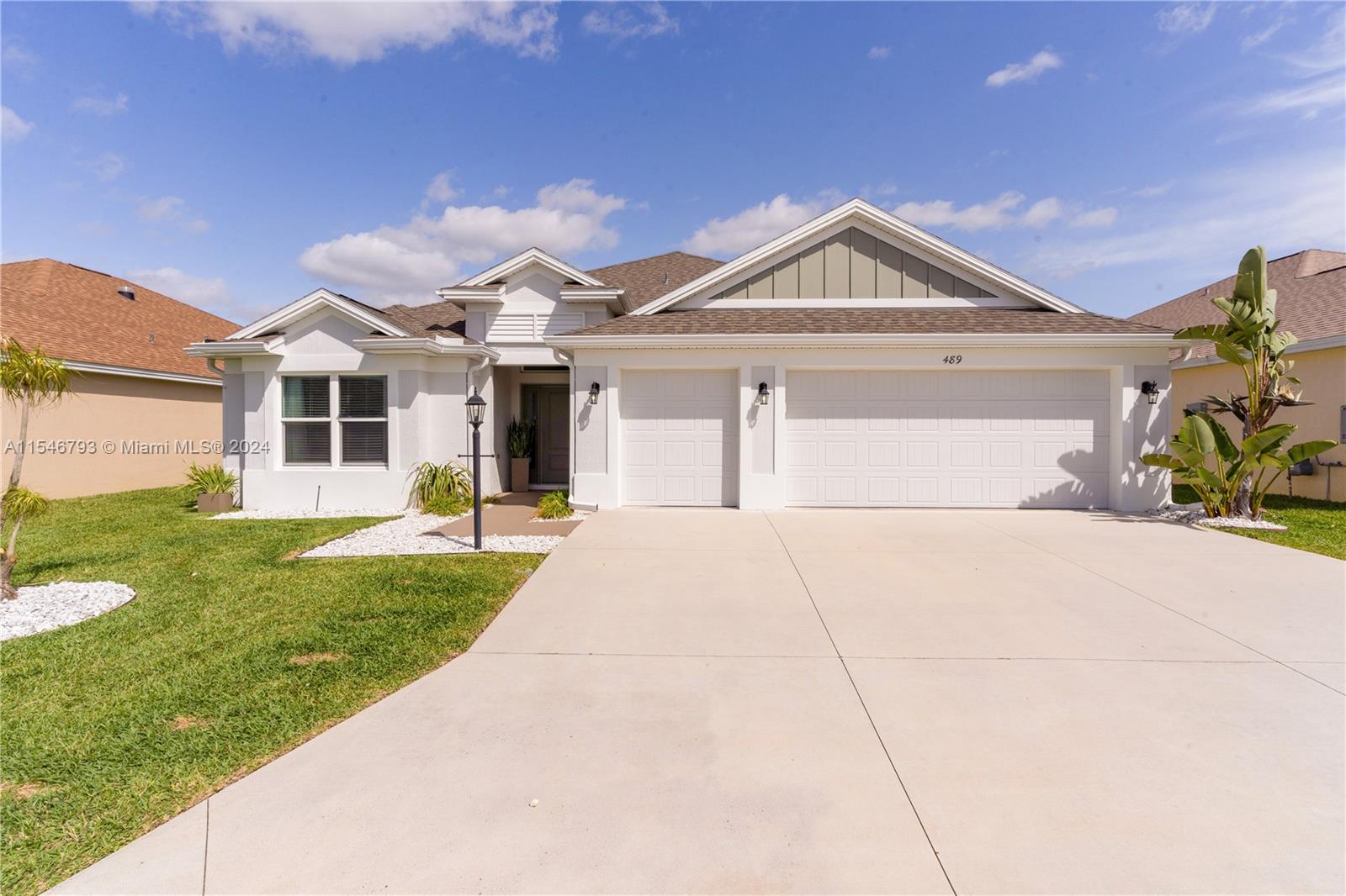 489 Harold Place, The Villages, FL 32163