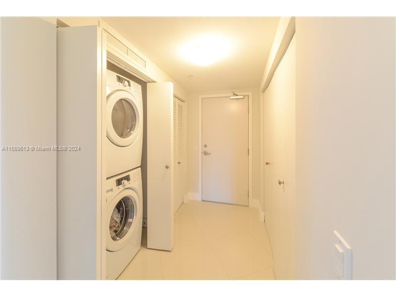 Miami Beach, Florida 33141, 3 Bedrooms Bedrooms, ,3 BathroomsBathrooms,Residentiallease,For Rent,A11559613