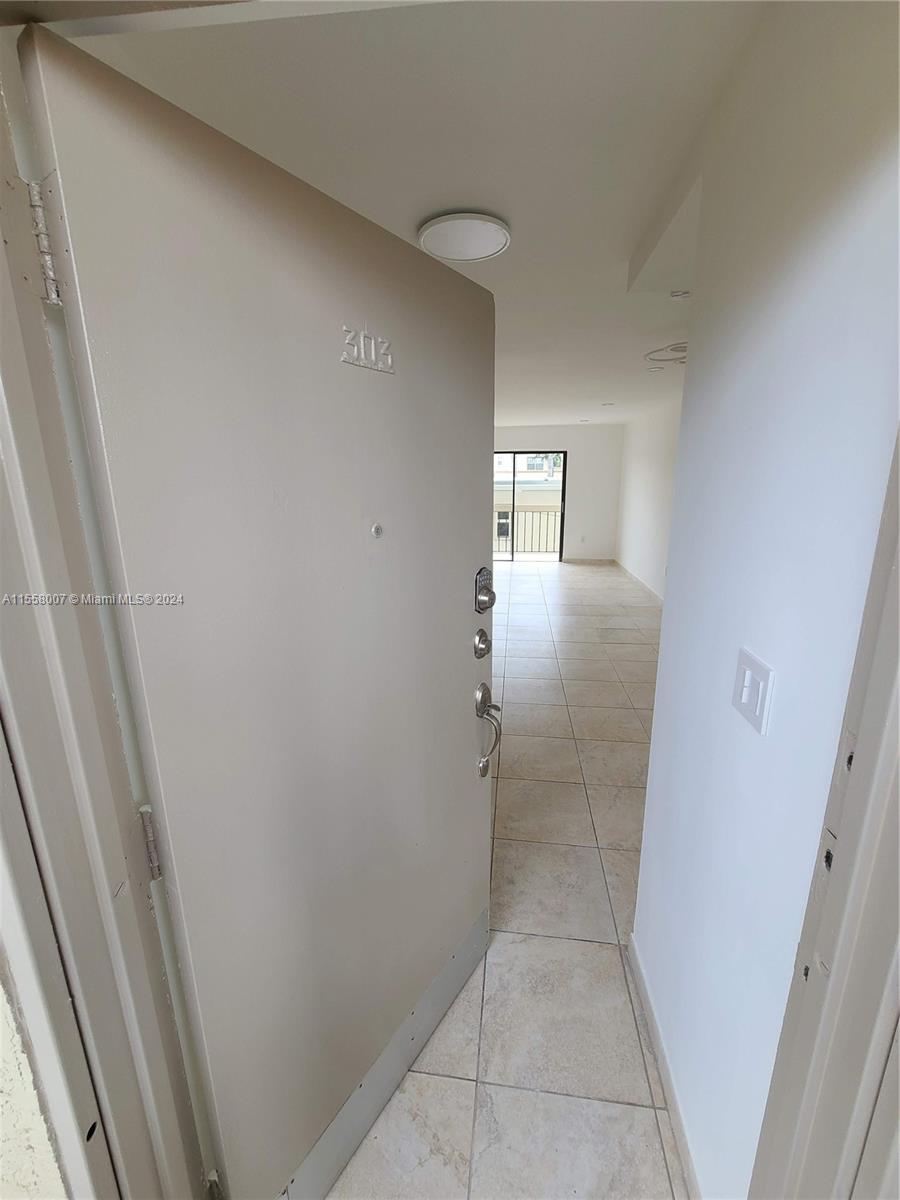 1612 Jefferson Ave 303, Miami Beach, Florida 33139, 1 Bedroom Bedrooms, ,1 BathroomBathrooms,Residentiallease,For Rent,1612 Jefferson Ave 303,A11558007