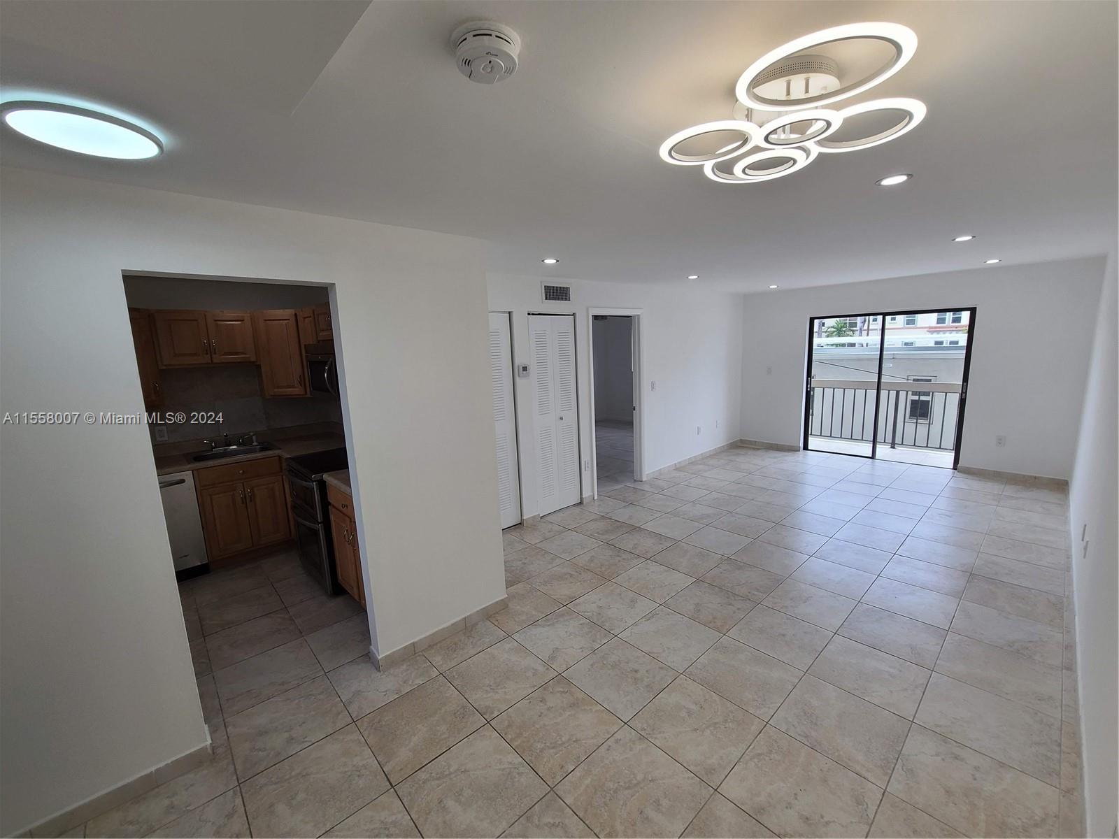 1612 Jefferson Ave 303, Miami Beach, Florida 33139, 1 Bedroom Bedrooms, ,1 BathroomBathrooms,Residentiallease,For Rent,1612 Jefferson Ave 303,A11558007
