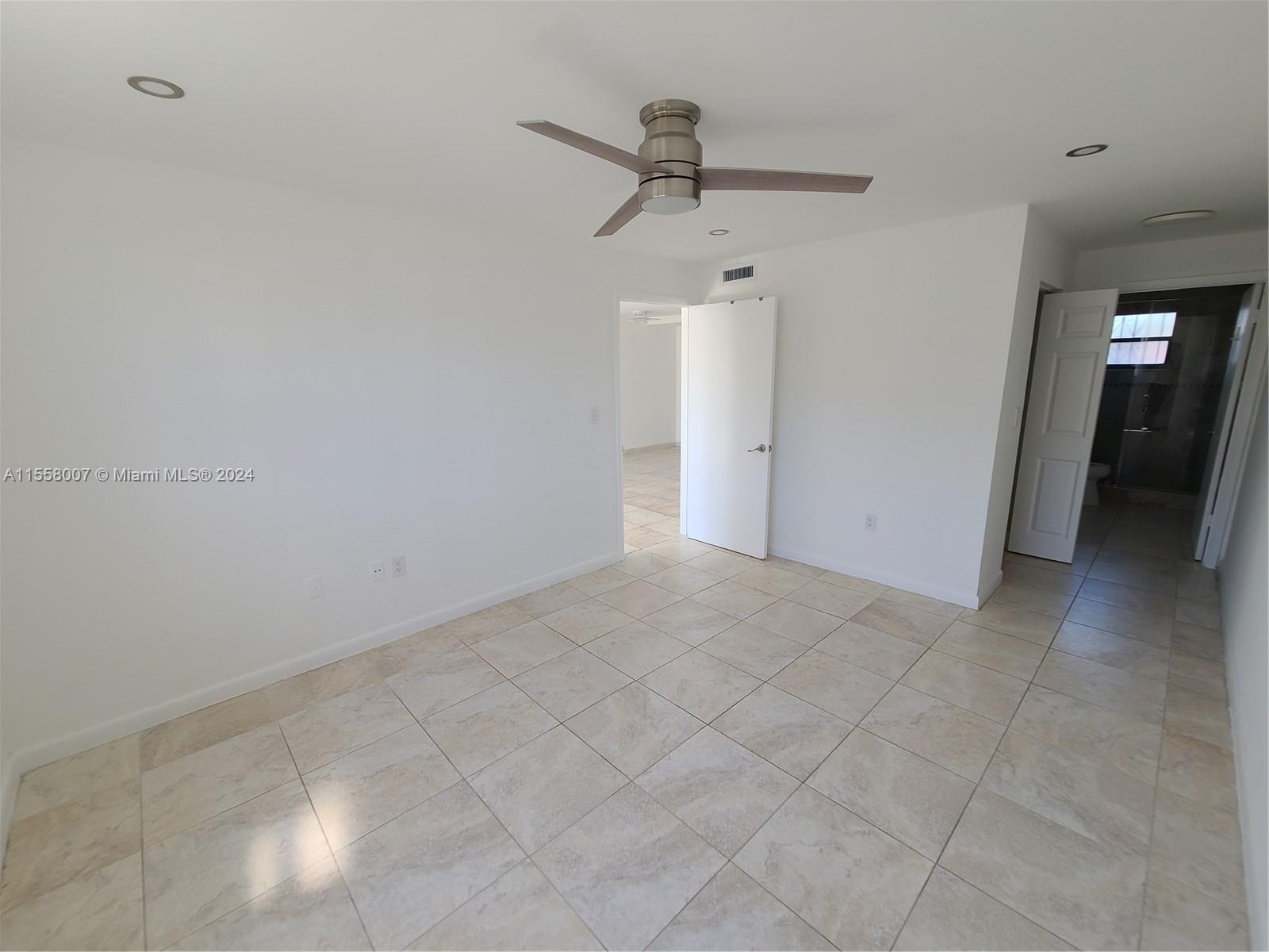 1612 Jefferson Ave 303, Miami Beach, Florida 33139, 1 Bedroom Bedrooms, ,1 BathroomBathrooms,Residentiallease,For Rent,1612 Jefferson Ave 303,A11558007