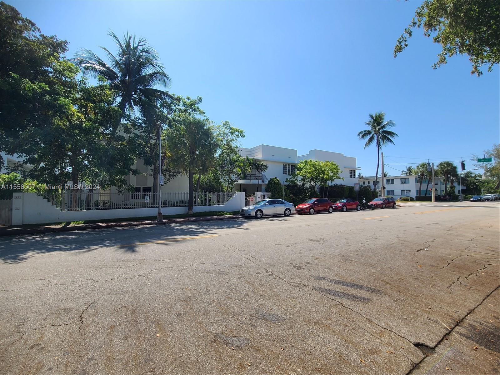 Quiet and wide street, steps from Lincoln Road