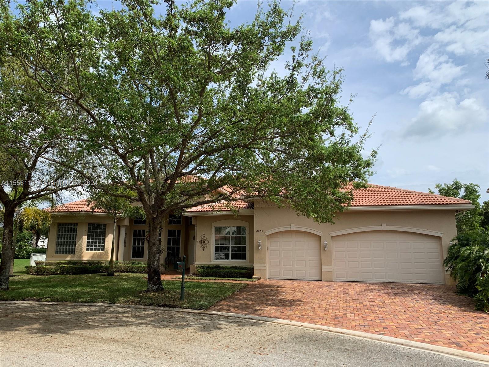 4723 SW 195th Way, Miramar, Florida 33029, 5 Bedrooms Bedrooms, ,4 BathroomsBathrooms,Residential,For Sale,4723 SW 195th Way,A11556115