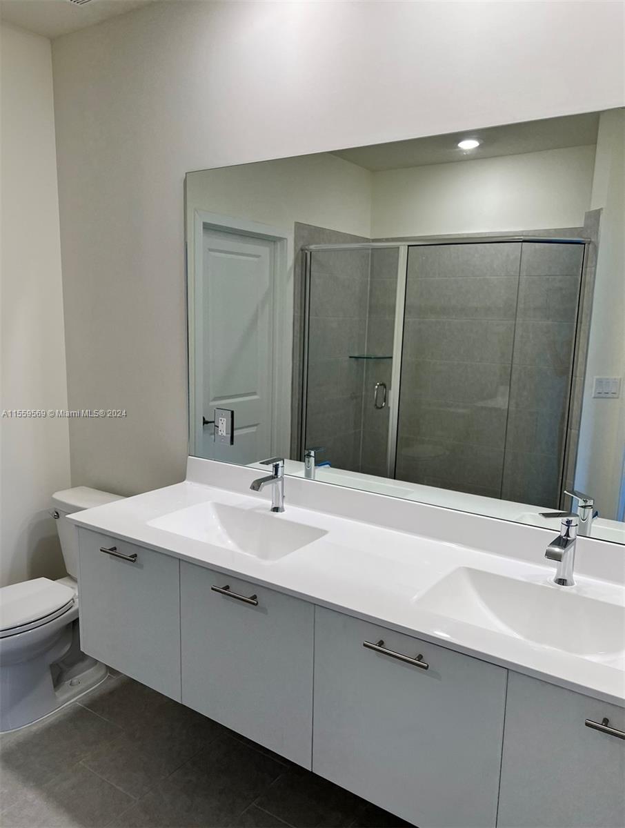 10270 NW 66 th St 105, Doral, Florida 33178, 3 Bedrooms Bedrooms, ,2 BathroomsBathrooms,Residentiallease,For Rent,10270 NW 66 th St 105,A11559569