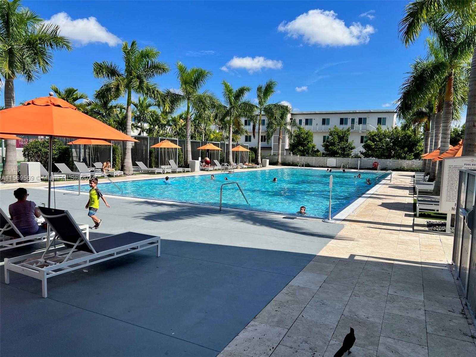 10270 NW 66 th St 105, Doral, Florida 33178, 3 Bedrooms Bedrooms, ,2 BathroomsBathrooms,Residentiallease,For Rent,10270 NW 66 th St 105,A11559569