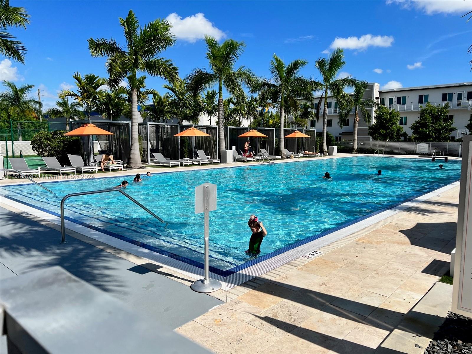 10270 NW 66 th St 105, Doral, Florida 33178, 3 Bedrooms Bedrooms, ,2 BathroomsBathrooms,Residentiallease,For Rent,10270 NW 66 th St 105,A11559569