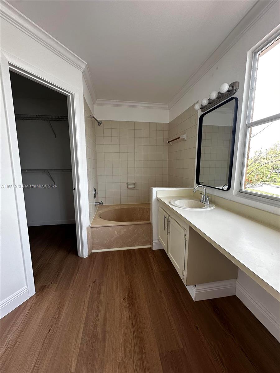 8417 NW 1st Ter, Miami, Florida 33126, 3 Bedrooms Bedrooms, ,2 BathroomsBathrooms,Residentiallease,For Rent,8417 NW 1st Ter,A11558013