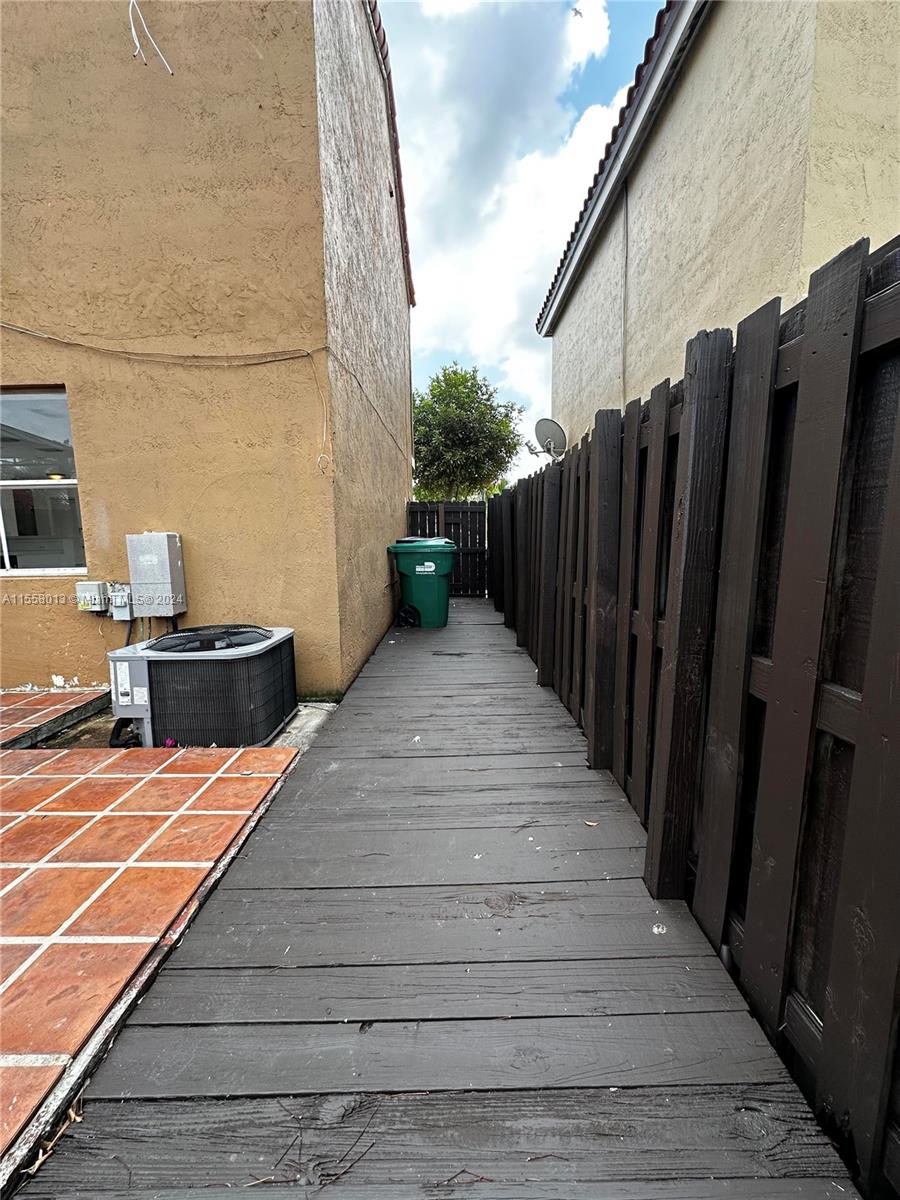 8417 NW 1st Ter, Miami, Florida 33126, 3 Bedrooms Bedrooms, ,2 BathroomsBathrooms,Residentiallease,For Rent,8417 NW 1st Ter,A11558013