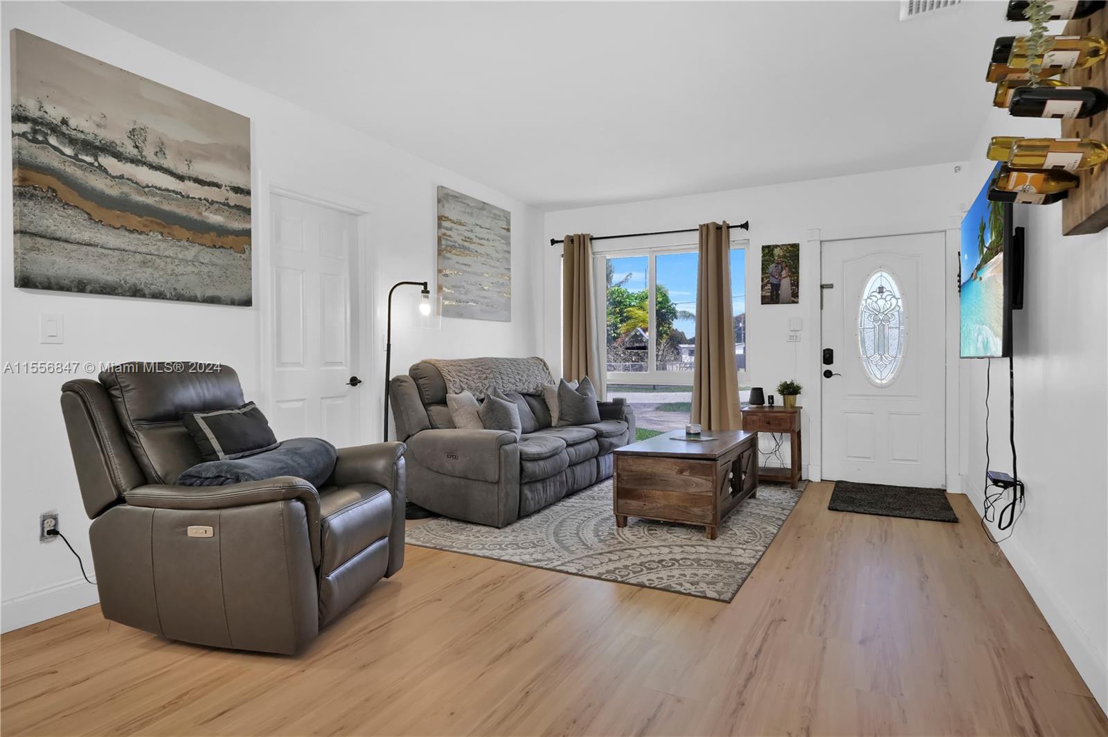 12400 SW 190th Ter, Miami, Florida 33177, 3 Bedrooms Bedrooms, ,2 BathroomsBathrooms,Residential,For Sale,12400 SW 190th Ter,A11556847