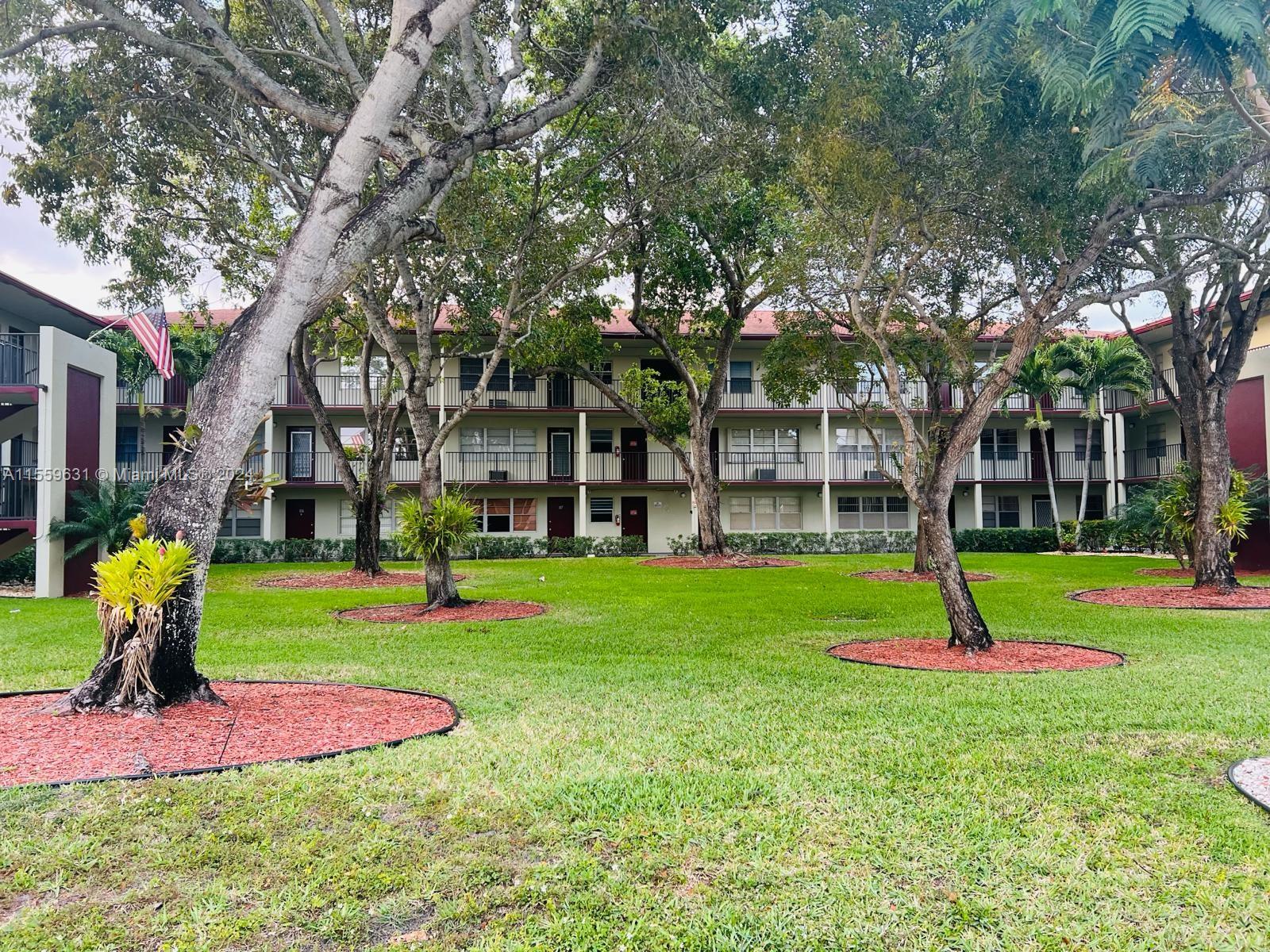 13455 SW 3rd St 207S, Pembroke Pines, Florida 33027, 1 Bedroom Bedrooms, ,1 BathroomBathrooms,Residentiallease,For Rent,13455 SW 3rd St 207S,A11559631