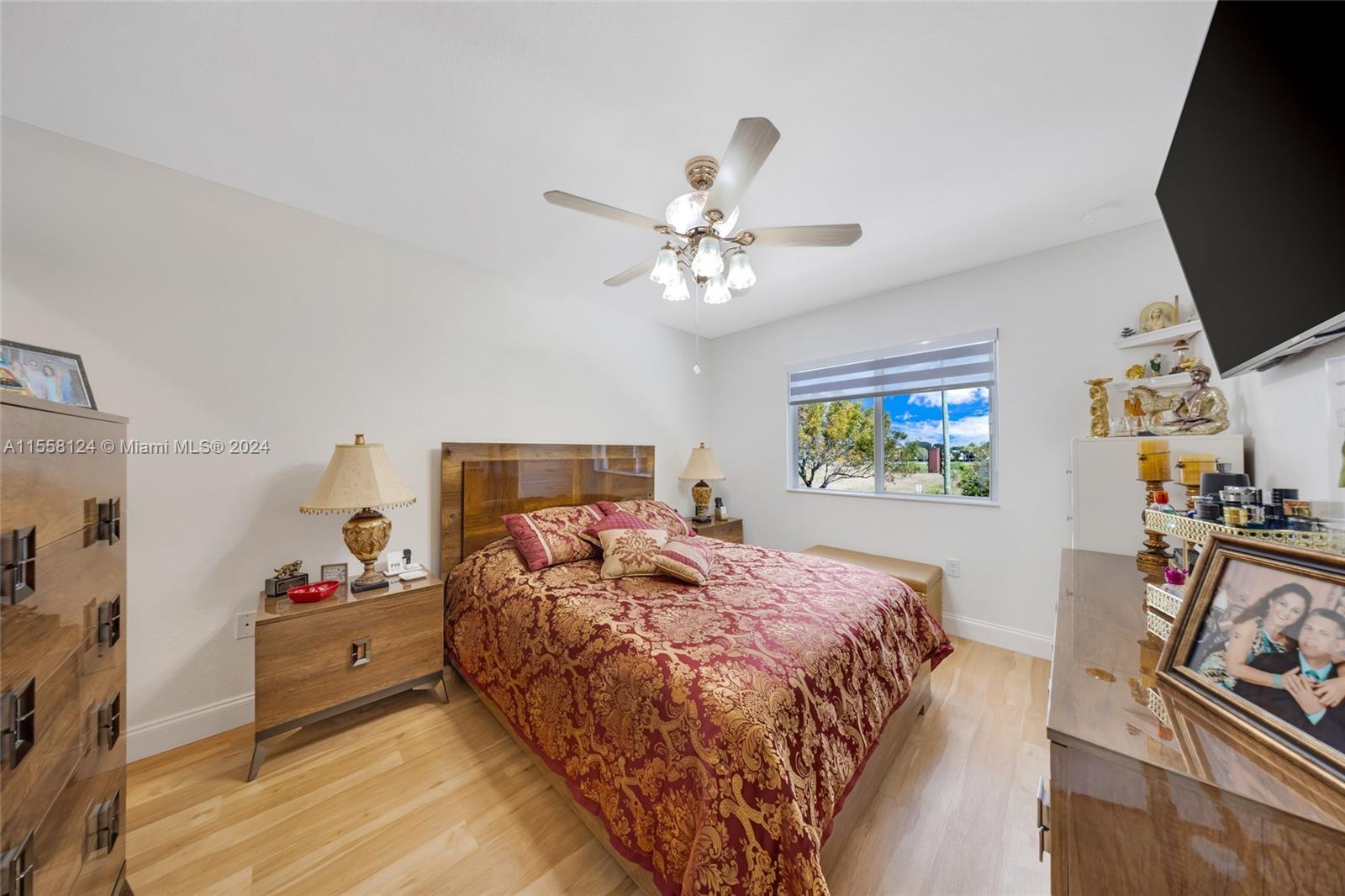 2469 SE 10th St 1, Homestead, Florida 33035, 4 Bedrooms Bedrooms, ,3 BathroomsBathrooms,Residential,For Sale,2469 SE 10th St 1,A11558124