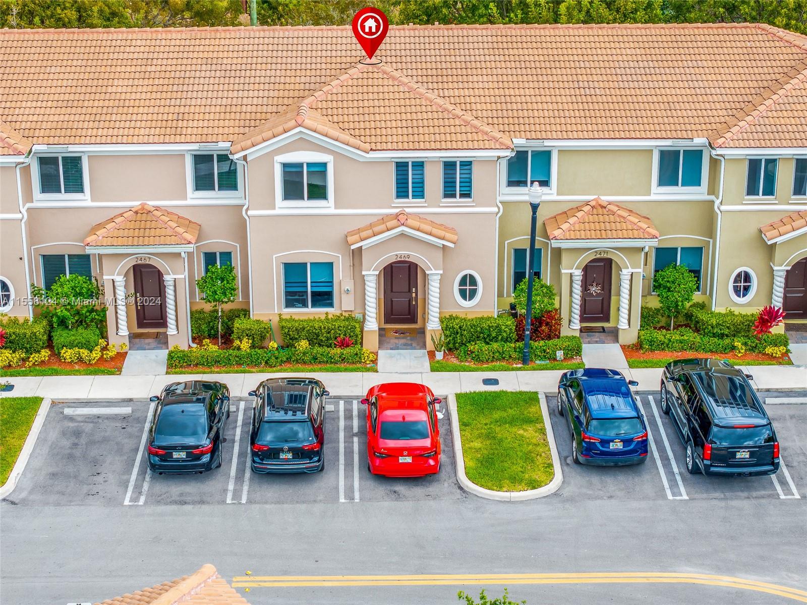 2469 SE 10th St 1, Homestead, Florida 33035, 4 Bedrooms Bedrooms, ,3 BathroomsBathrooms,Residential,For Sale,2469 SE 10th St 1,A11558124