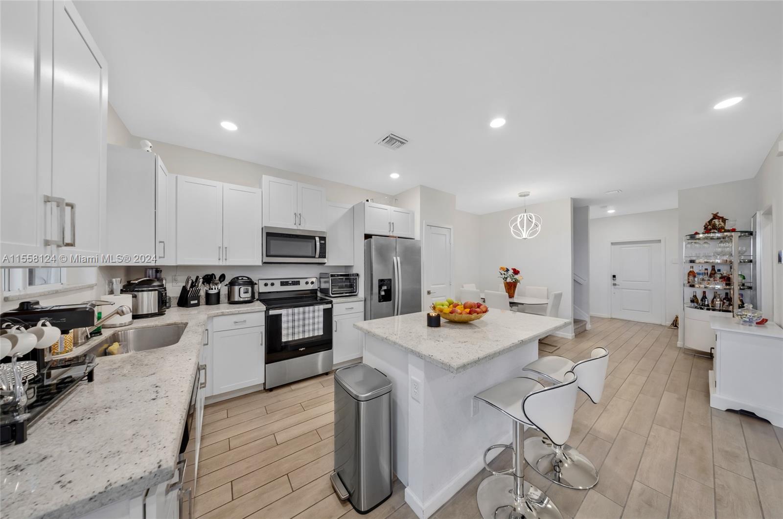 2469 SE 10th St 1, Homestead, Florida 33035, 4 Bedrooms Bedrooms, ,3 BathroomsBathrooms,Residential,For Sale,2469 SE 10th St 1,A11558124