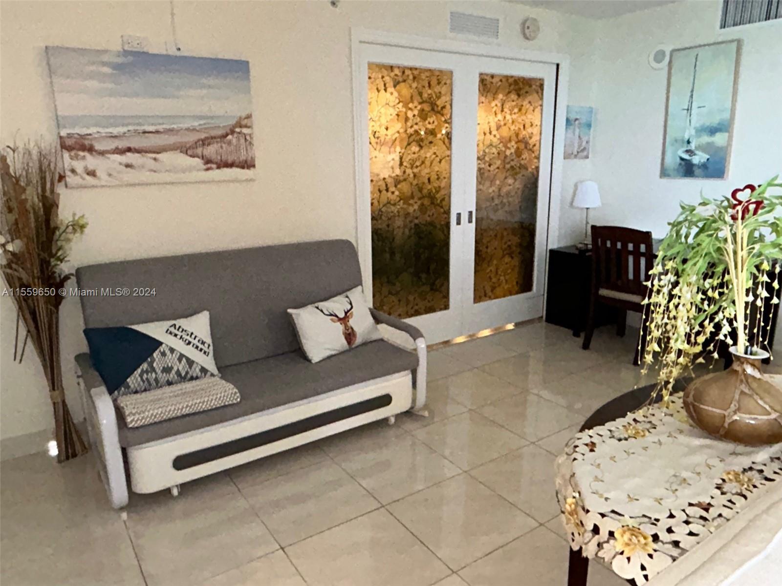 6917 Collins Ave 807, Miami Beach, Florida 33141, 1 Bedroom Bedrooms, ,1 BathroomBathrooms,Residentiallease,For Rent,6917 Collins Ave 807,A11559650