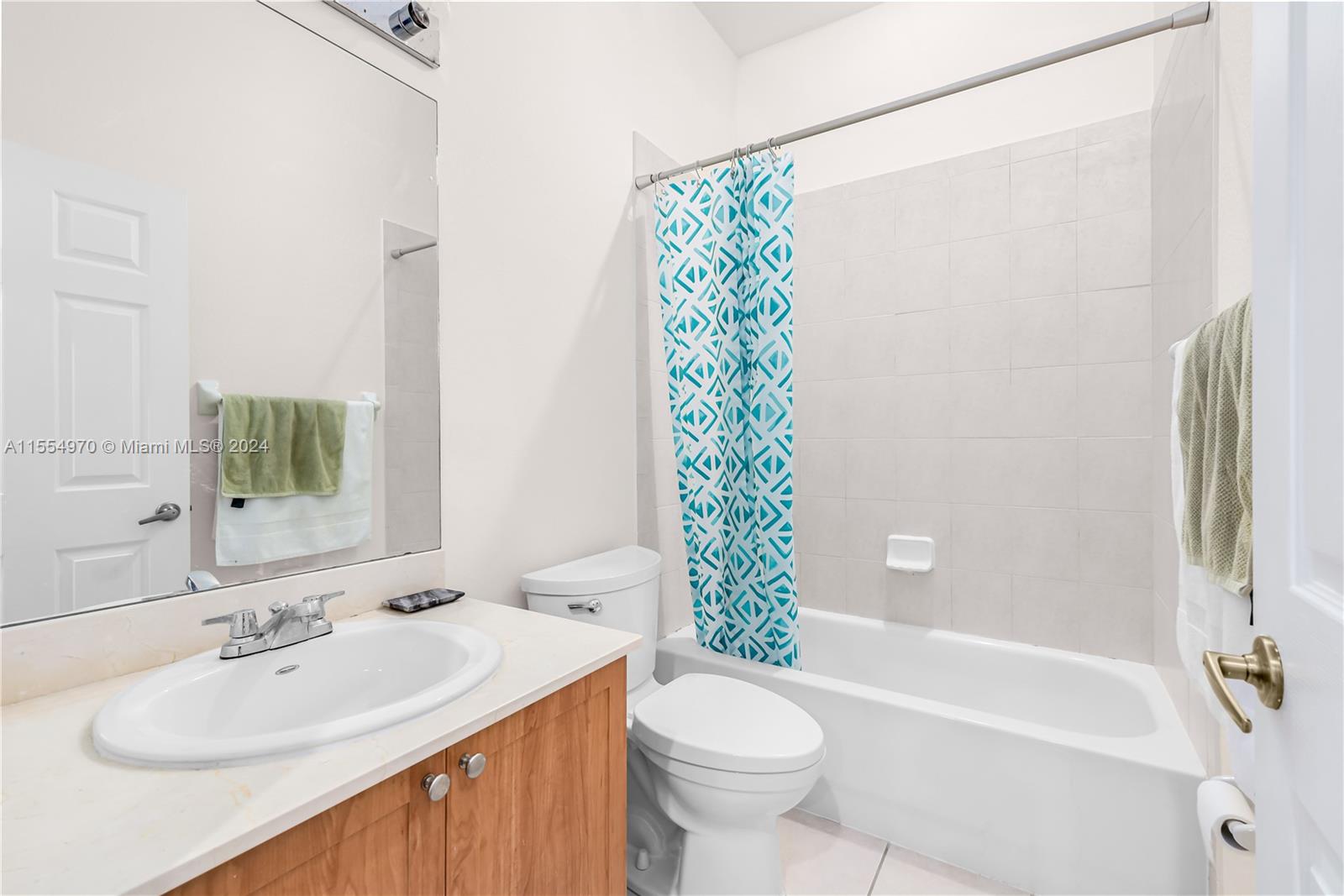 10885 NW 89th Terrace 214, Doral, Florida 33178, 3 Bedrooms Bedrooms, ,2 BathroomsBathrooms,Residential,For Sale,10885 NW 89th Terrace 214,A11554970