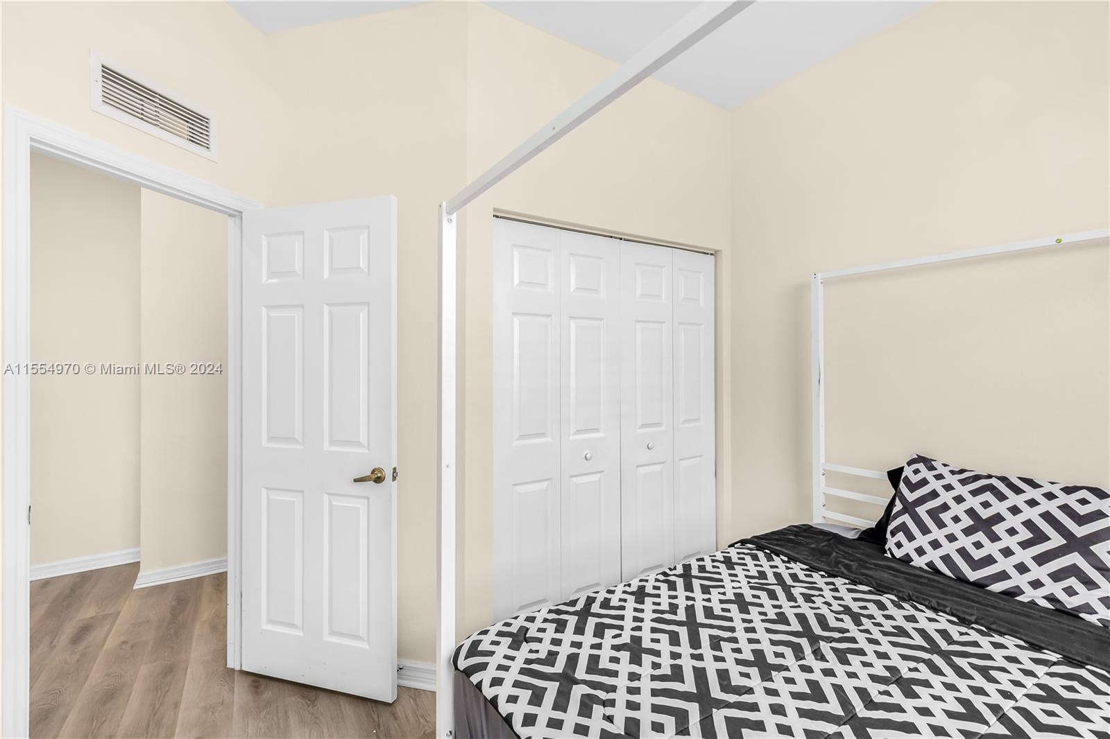 10885 NW 89th Terrace 214, Doral, Florida 33178, 3 Bedrooms Bedrooms, ,2 BathroomsBathrooms,Residential,For Sale,10885 NW 89th Terrace 214,A11554970