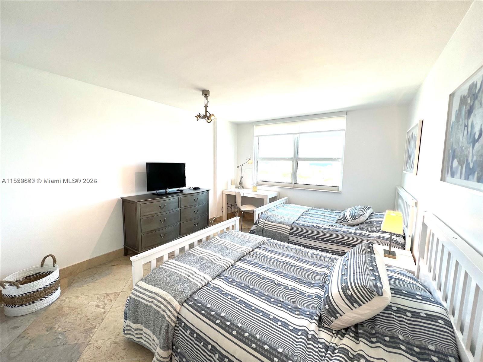 90 Alton Rd 1203, Miami Beach, Florida 33139, 2 Bedrooms Bedrooms, ,2 BathroomsBathrooms,Residentiallease,For Rent,90 Alton Rd 1203,A11559667