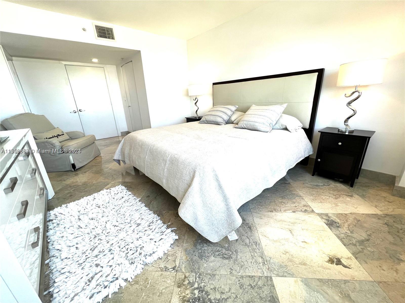 90 Alton Rd 1203, Miami Beach, Florida 33139, 2 Bedrooms Bedrooms, ,2 BathroomsBathrooms,Residentiallease,For Rent,90 Alton Rd 1203,A11559667