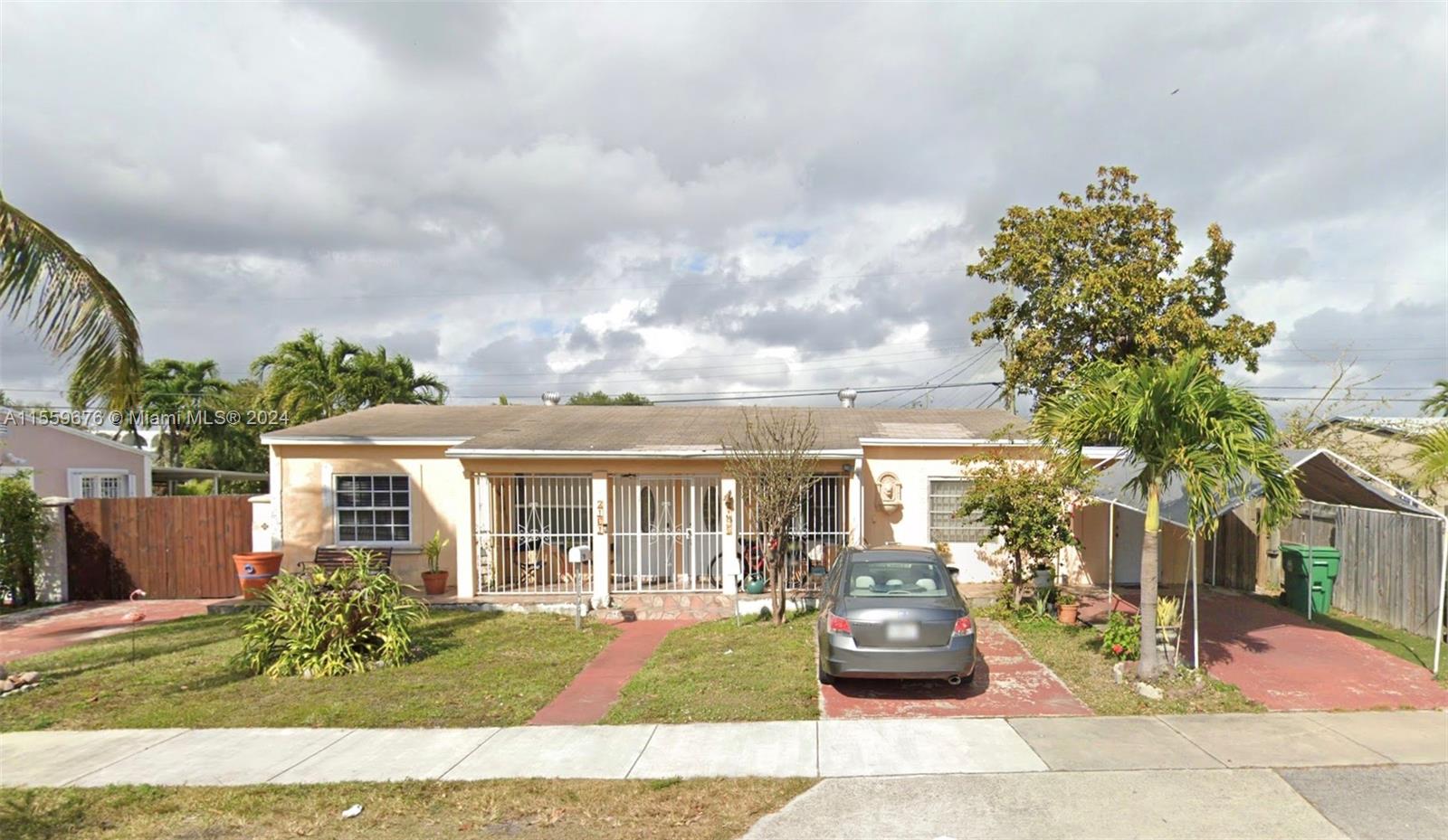 3155 SW 27th Ln  For Sale A11559676, FL