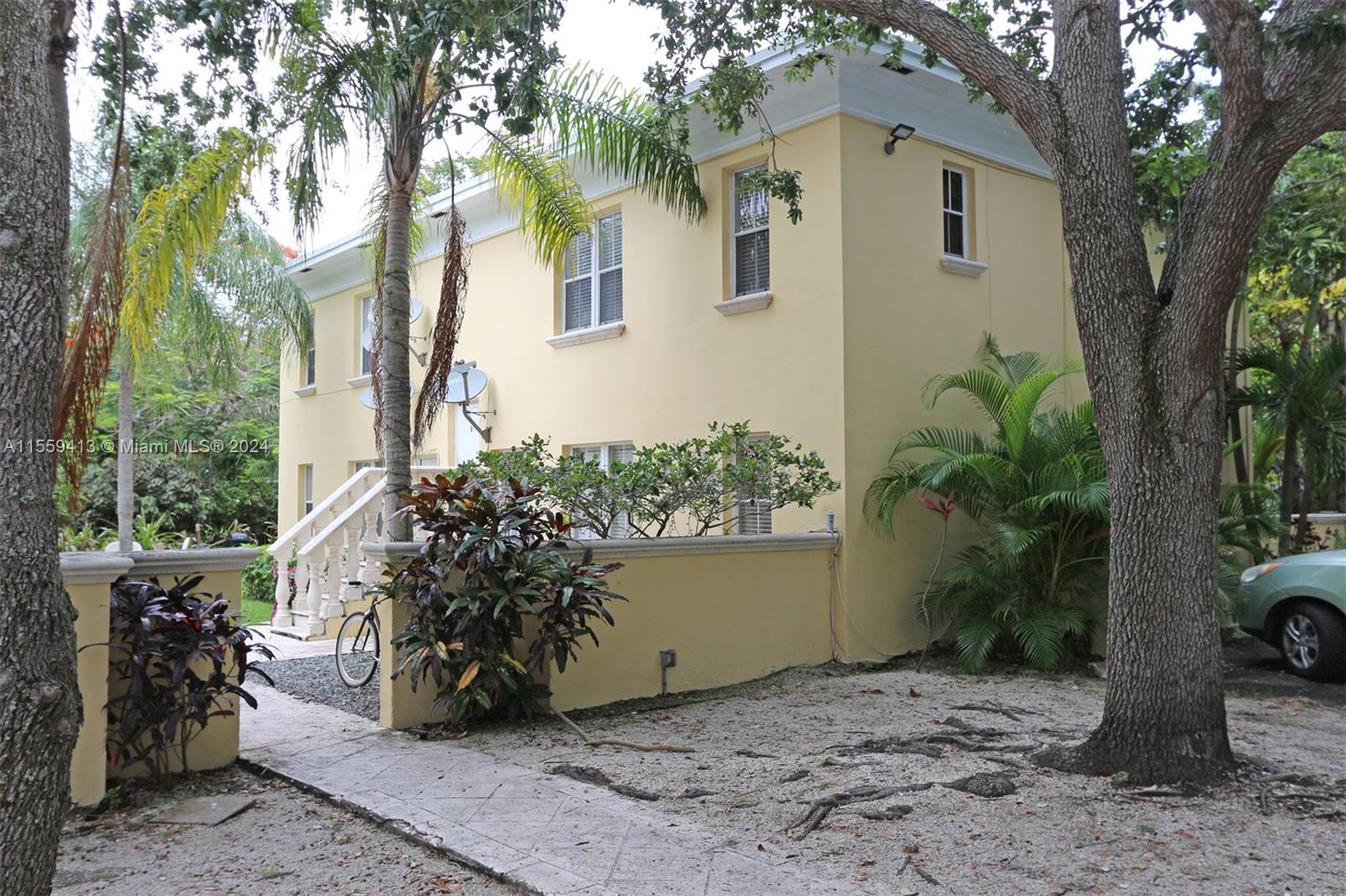 3375  Franklin Ave ##D For Sale A11559413, FL