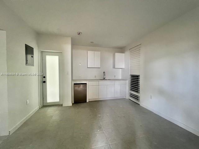 7800 NE 10th Ct 5, Miami, Florida 33138, ,1 BathroomBathrooms,Residentiallease,For Rent,7800 NE 10th Ct 5,A11559694